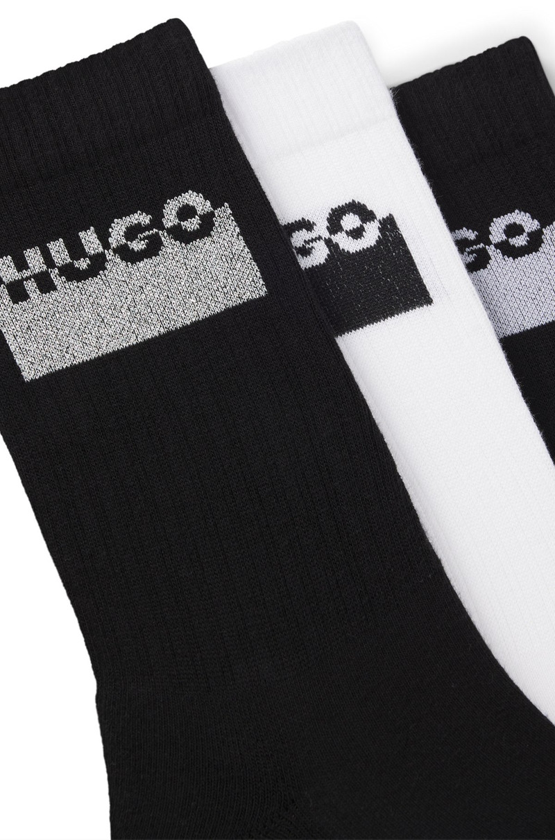 HUGO THREE-PACK OF SHORT-LENGTH SOCKS WITH SPLIT LOGOS outlook