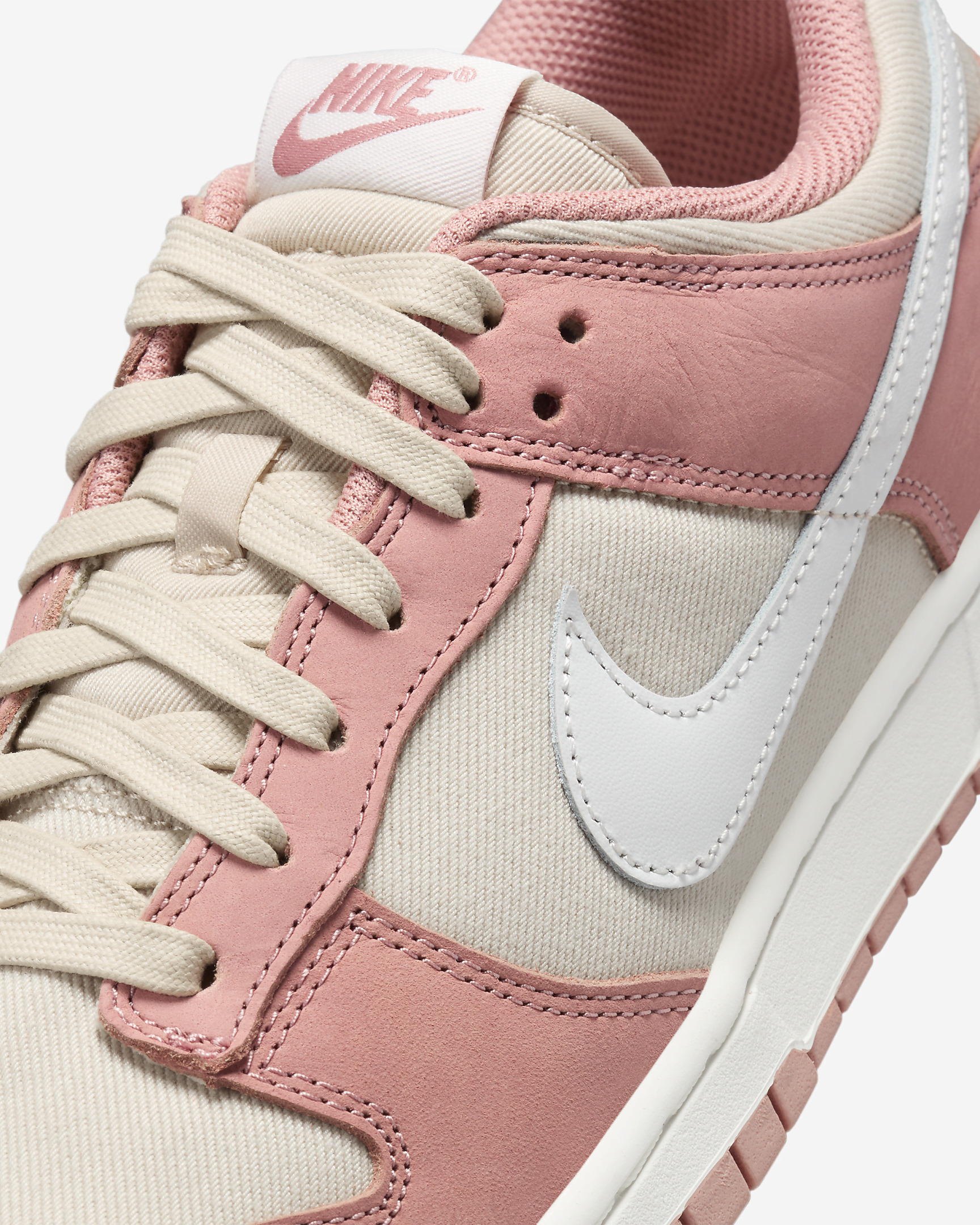 Nike Men's Dunk Low Retro Premium Shoes - 7