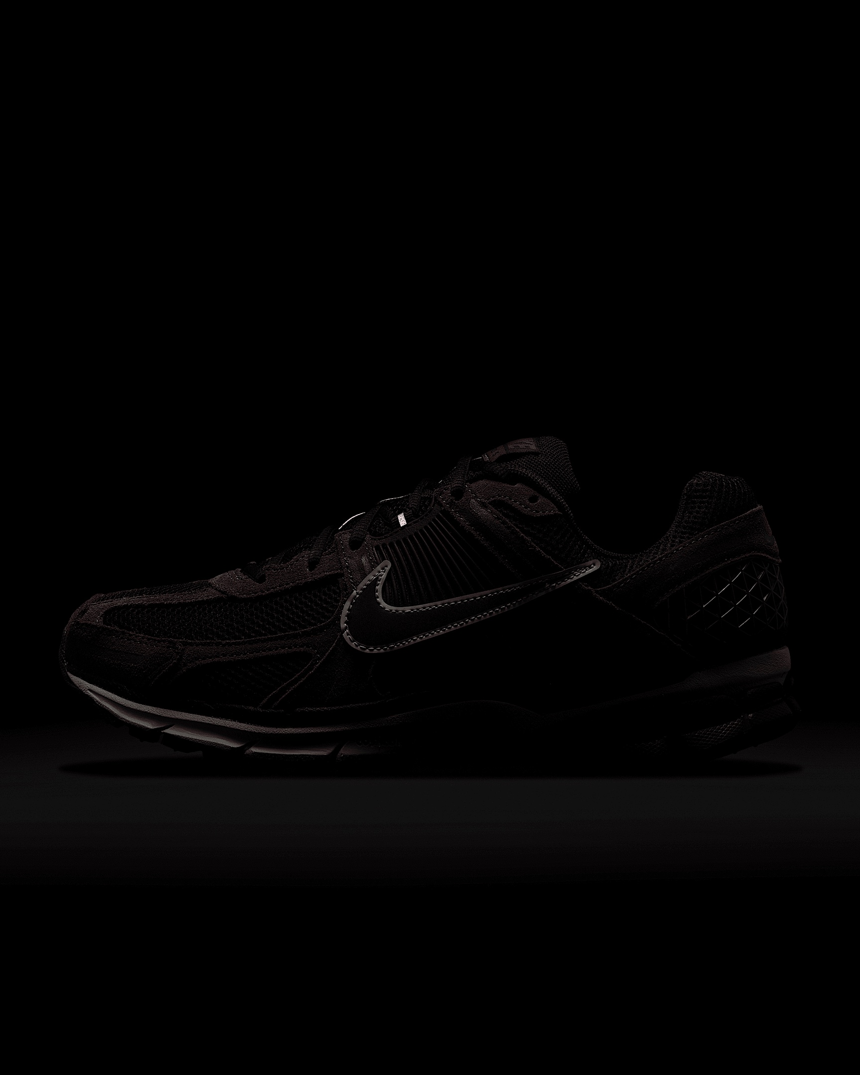 Nike Zoom Vomero 5 Men's Shoes - 12