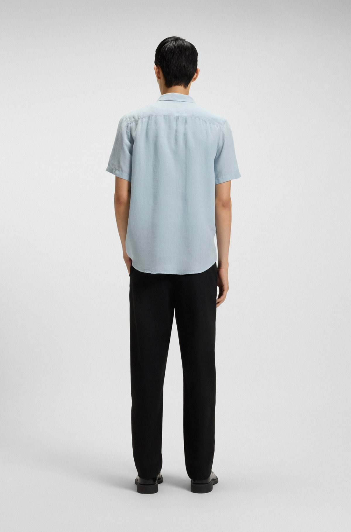 RELAXED-FIT MULTI-OCCASIONAL SHIRT IN LINEN - 5