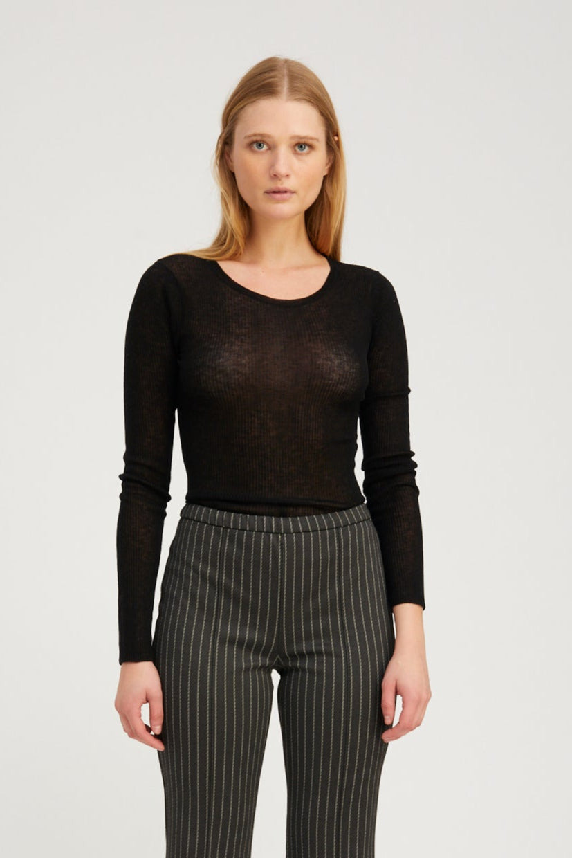 BLACK TISSUE CASHMERE LONG SLEEVE BABY TEE - 1