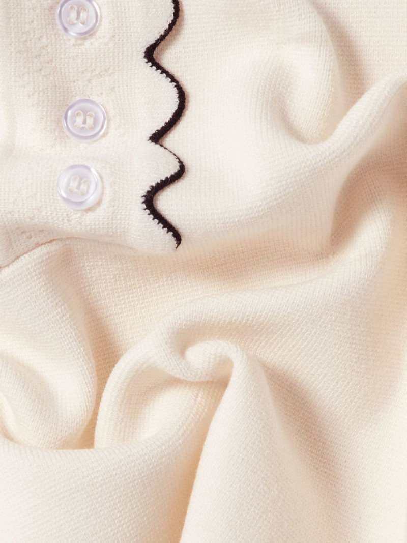 scalloped-trim top 7
