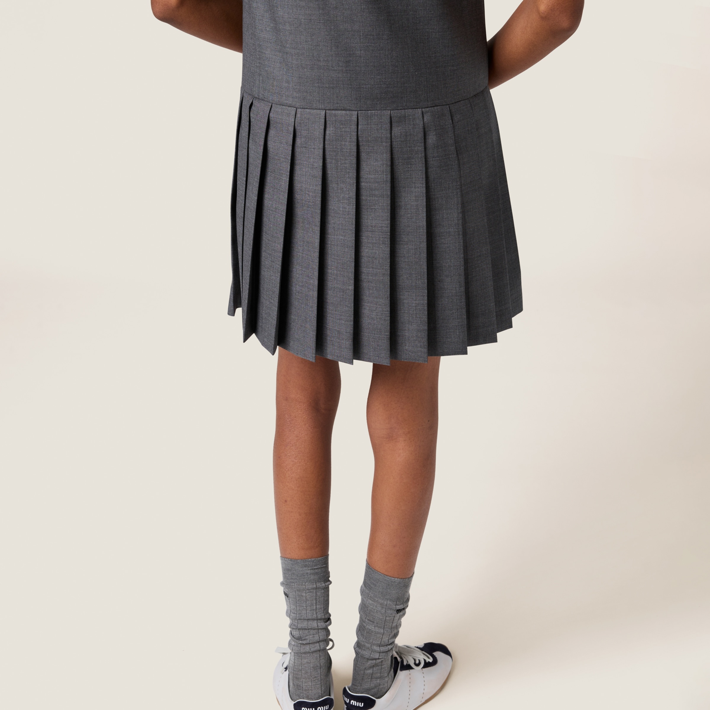 Pleated grisaille mini-dress - 4