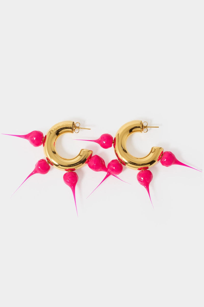 SPIKE RUBBERIZED SMALL HOOP EARRINGS / gold / fuxia 1