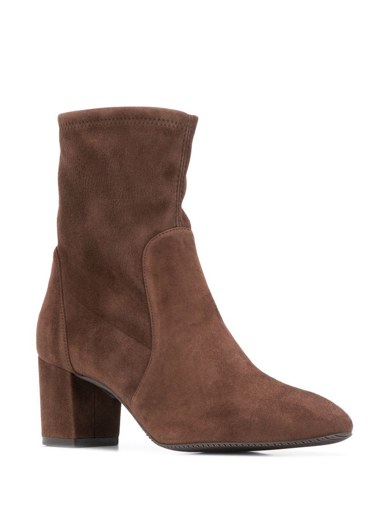 Stuart Weitzman slip-on boots outlook