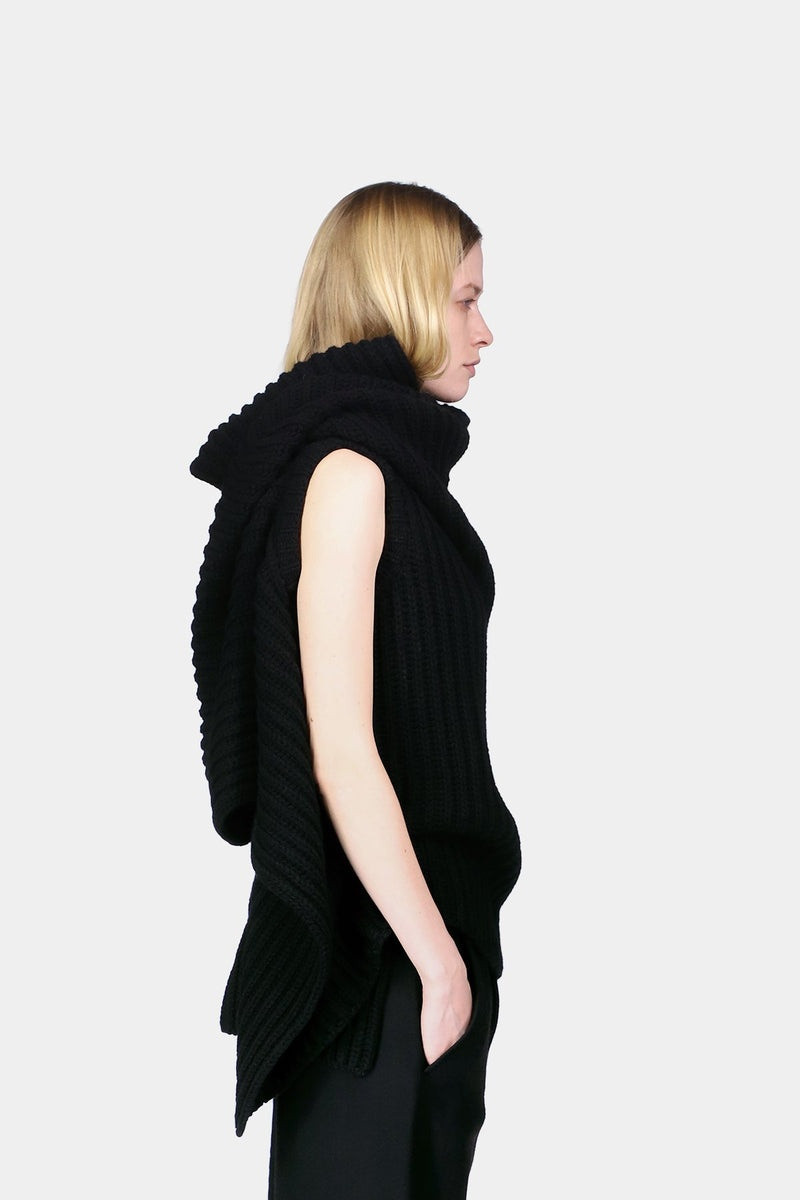 Chloe Knitted 3-Holes Top 5