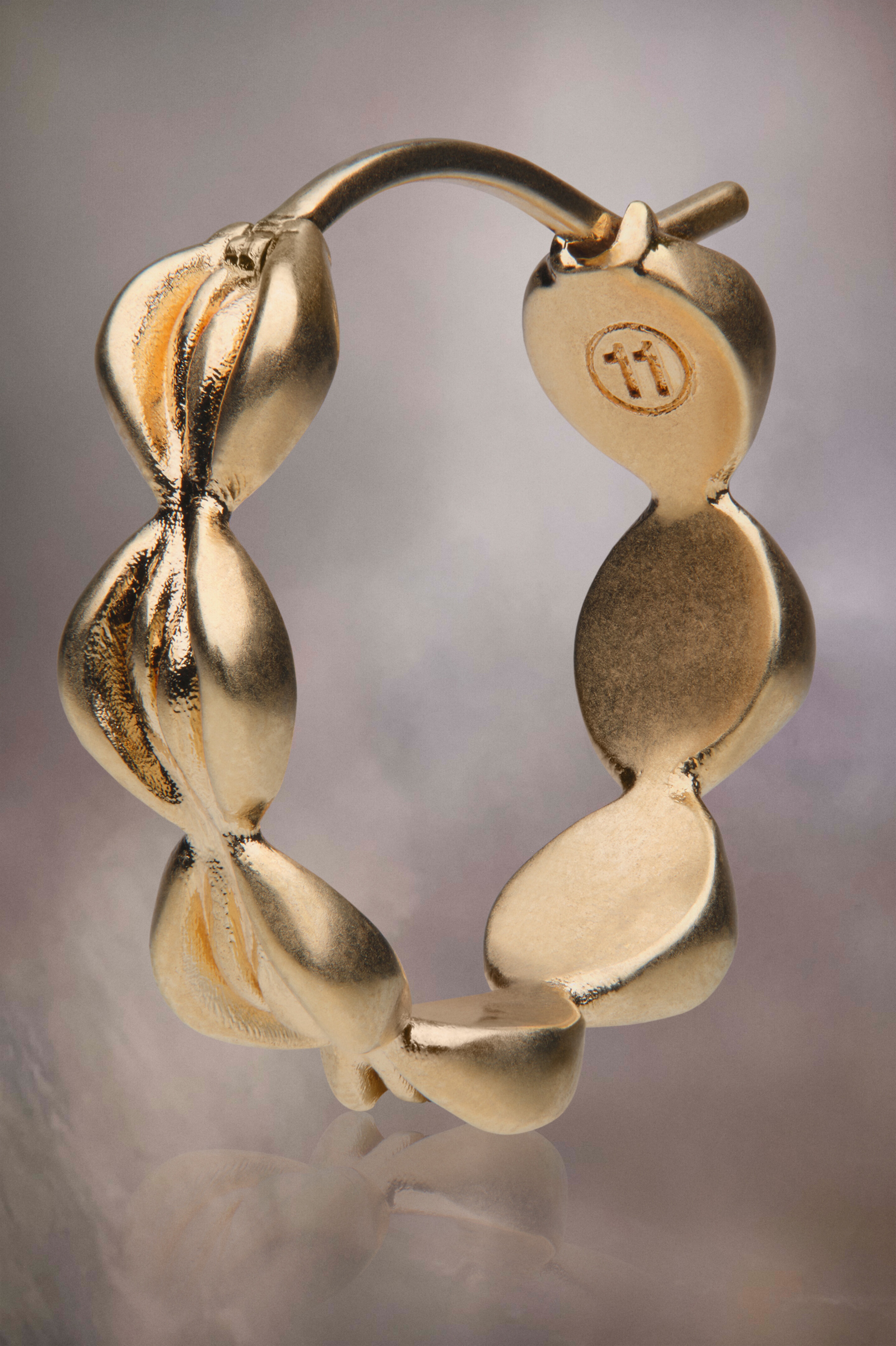 Timeless hoop earrings - 4