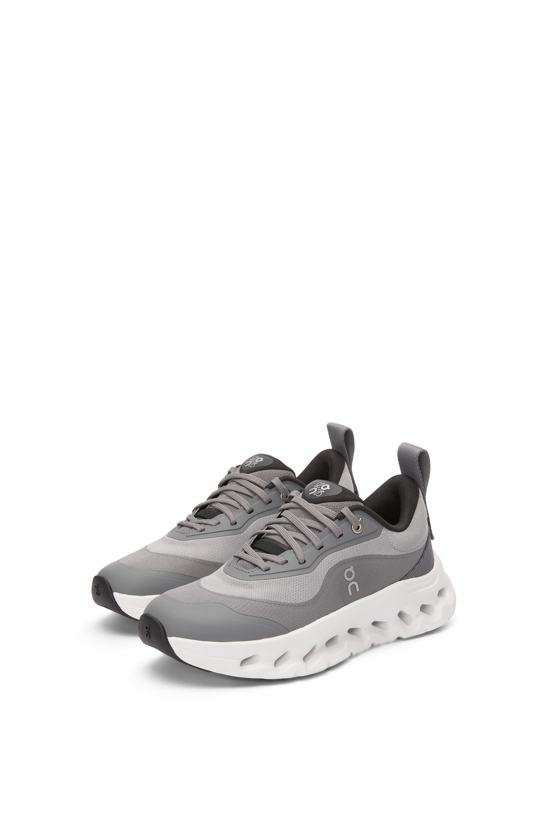 【Loewe】 x On Cloudtilt 2.0 running shoes Cloudtilt LOEWE 2: Lightweight Women's Lifestyle Shoe | On