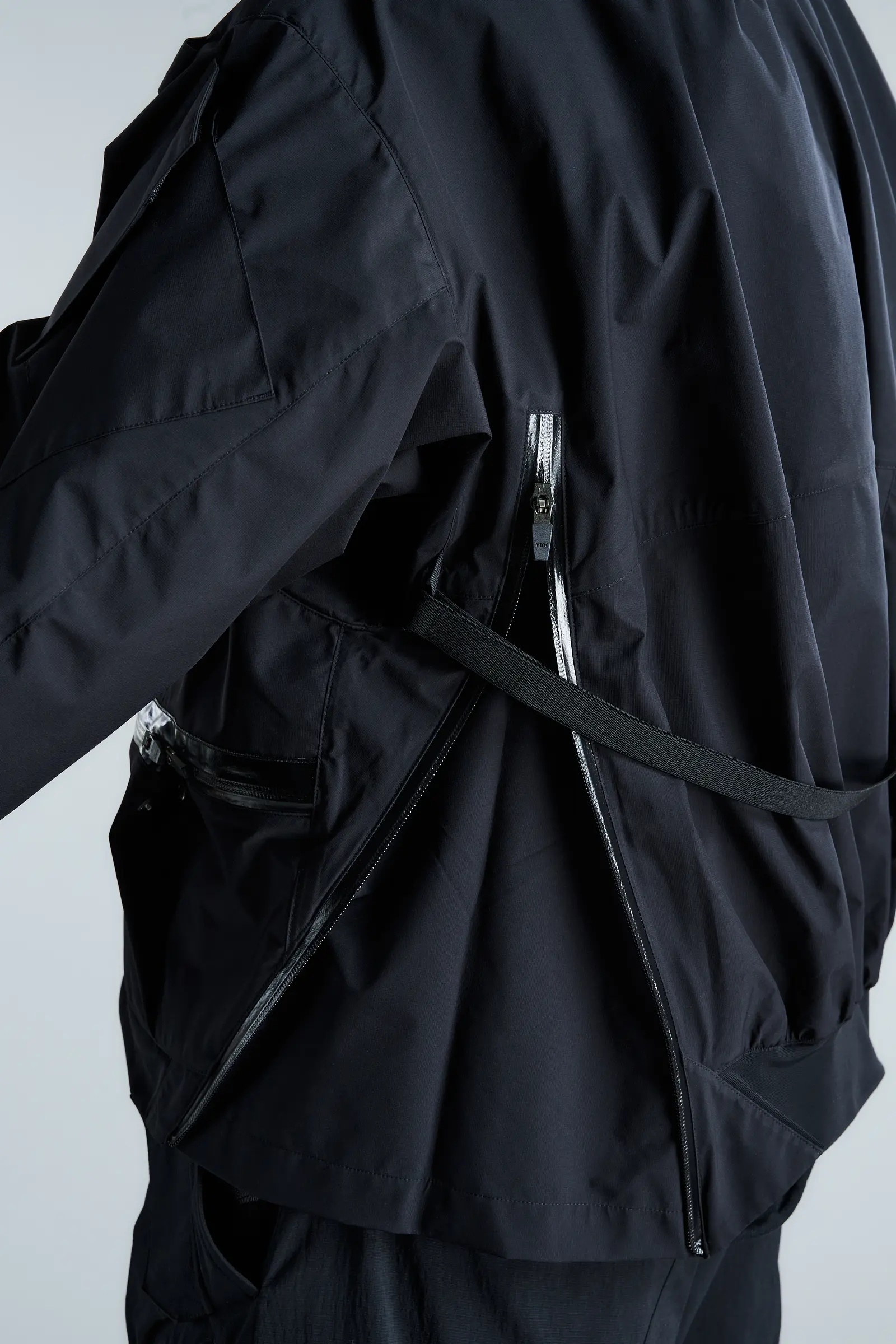J123TS-WS 3L Windstopper® Tec Sys Interops Jacket Black - 24