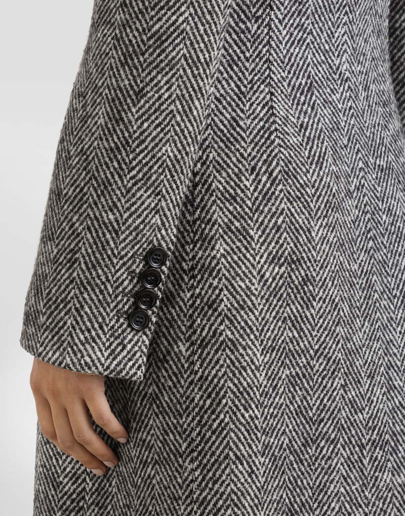 Single-breasted coat in wool chevron 5