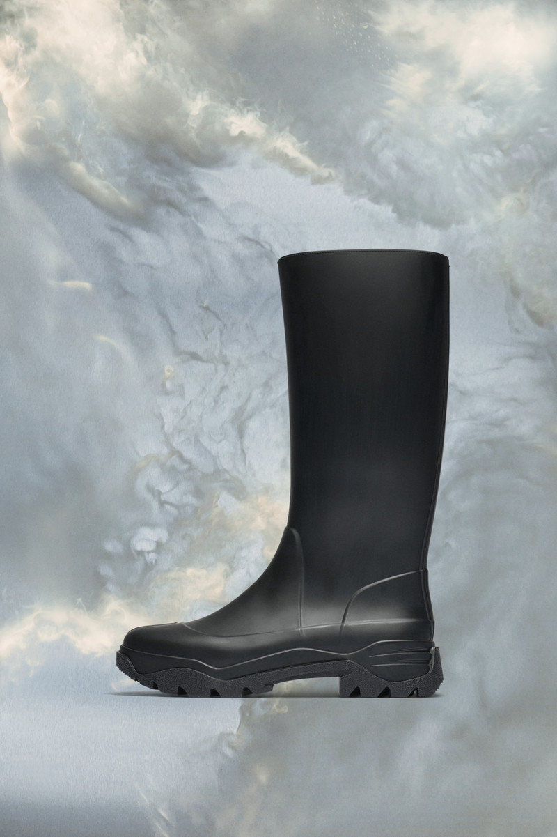 Maison Margiela Tabi rubber boots outlook