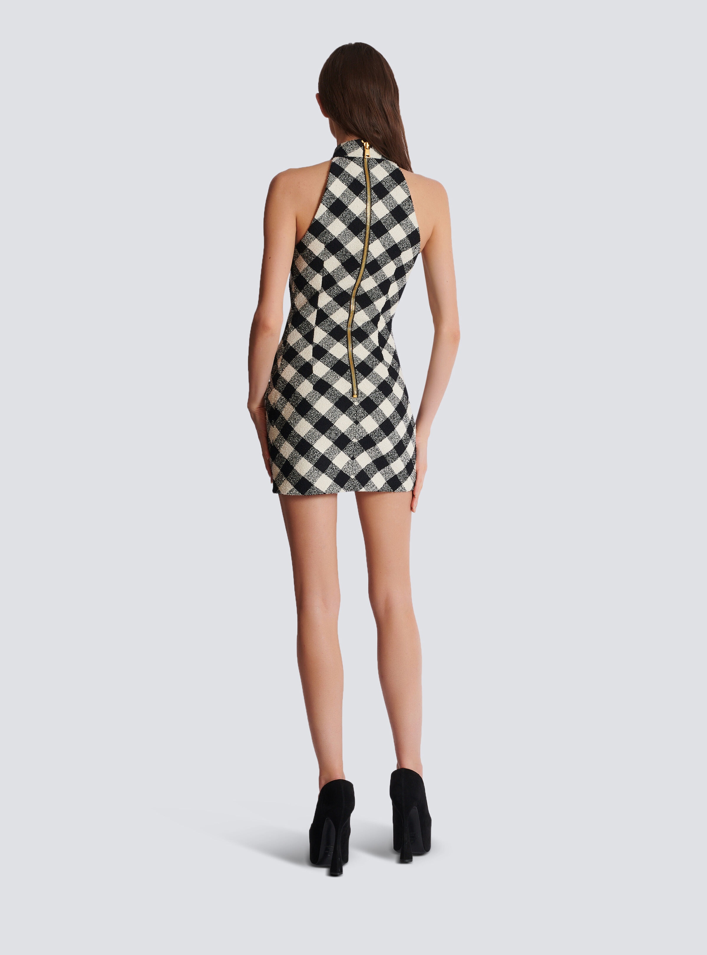 Short tweed dress with buttons - 4