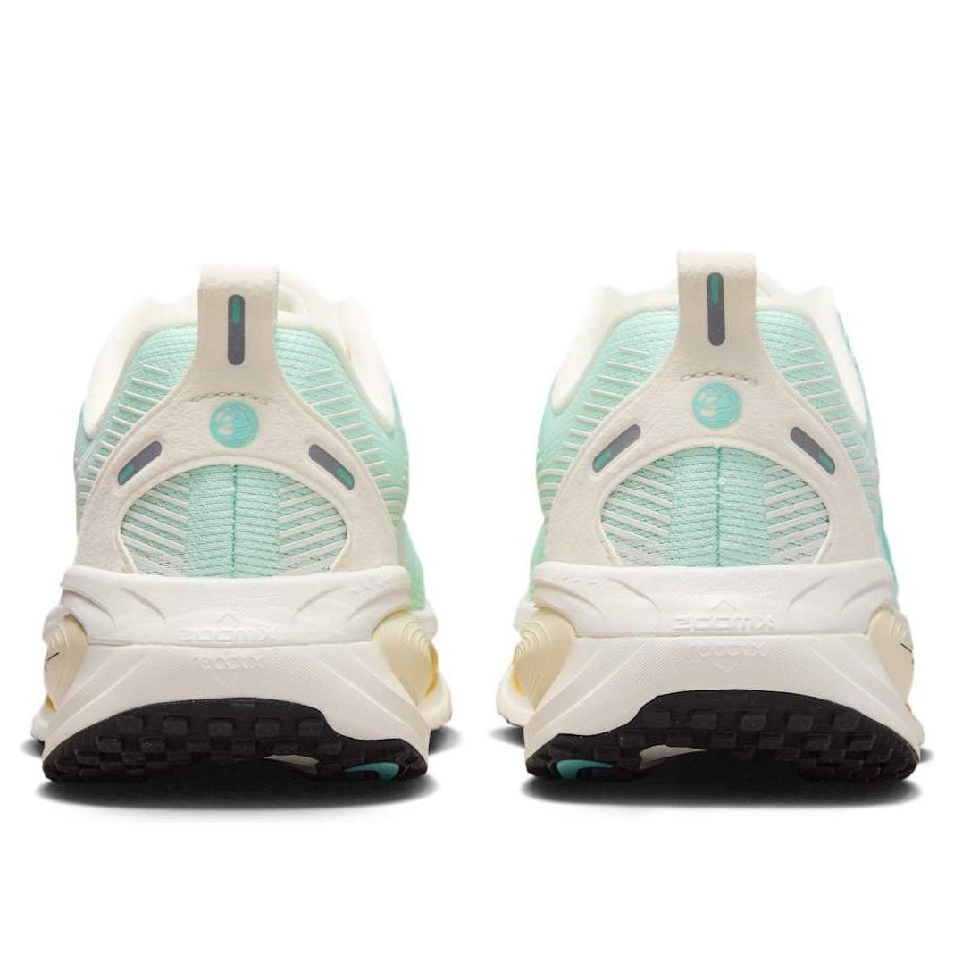 (WMNS) Nike Air Zoom Vomero 18 'Mint Foam Turquoise Topaz Gold' IH7349-331 - 5