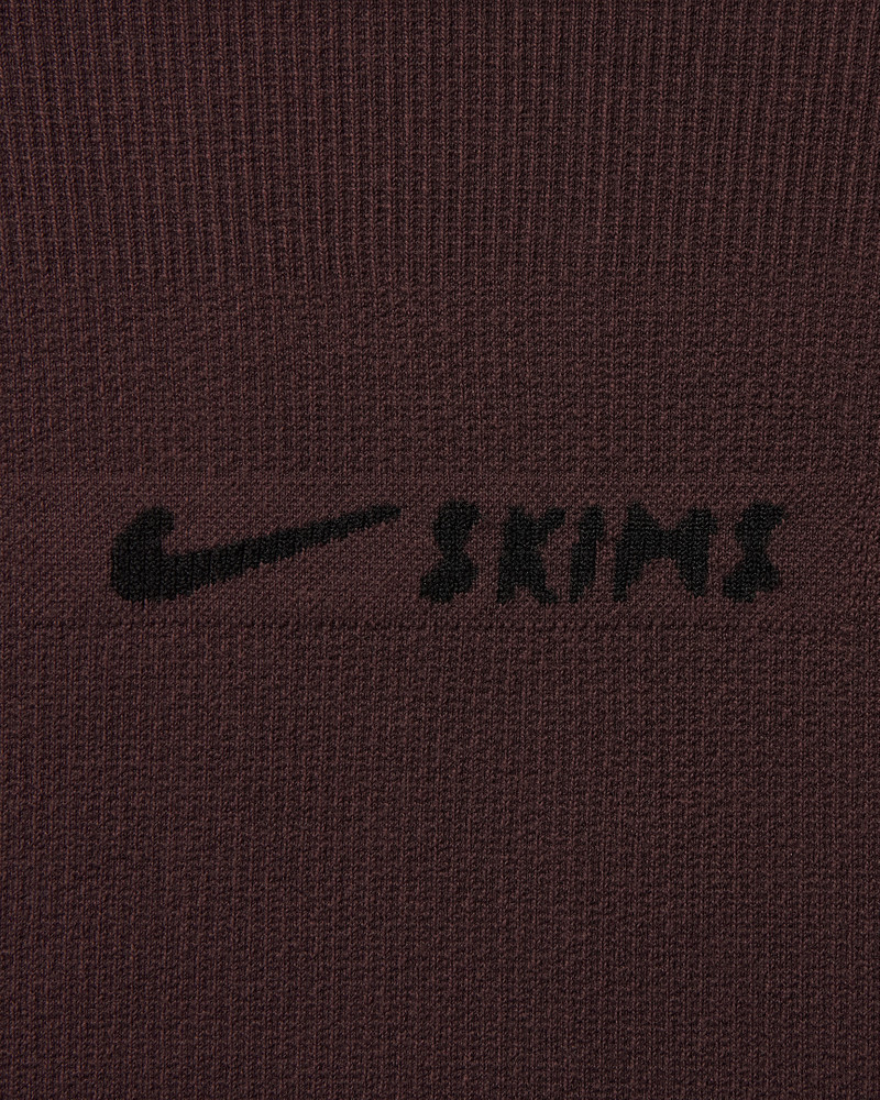 NikeSKIMS Vintage Seamless Women's Mock-Neck Long-Line Bra 7