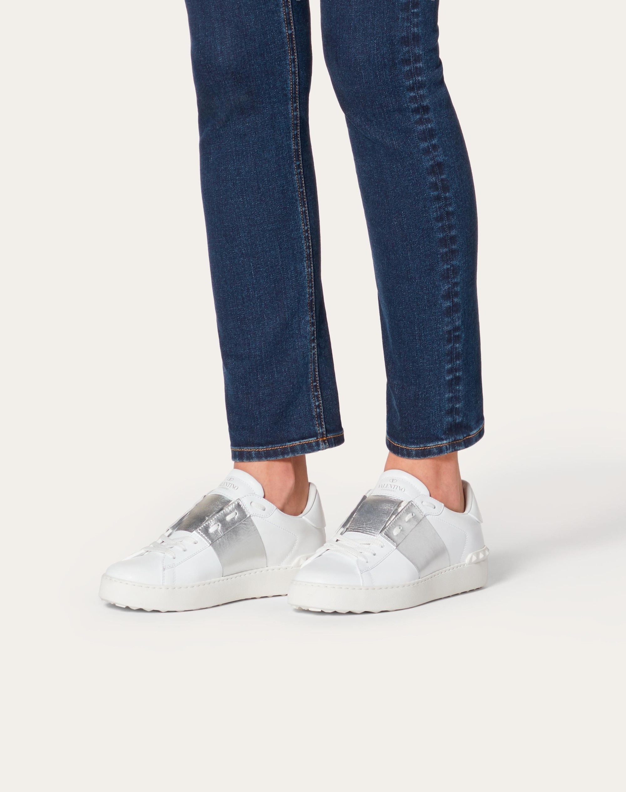 OPEN SNEAKER WITH METALLIC STRIPE - 6