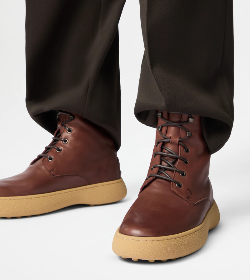 Tod's TOD'S W. G. LACE-UP ANKLE BOOTS IN LEATHER - BROWN outlook