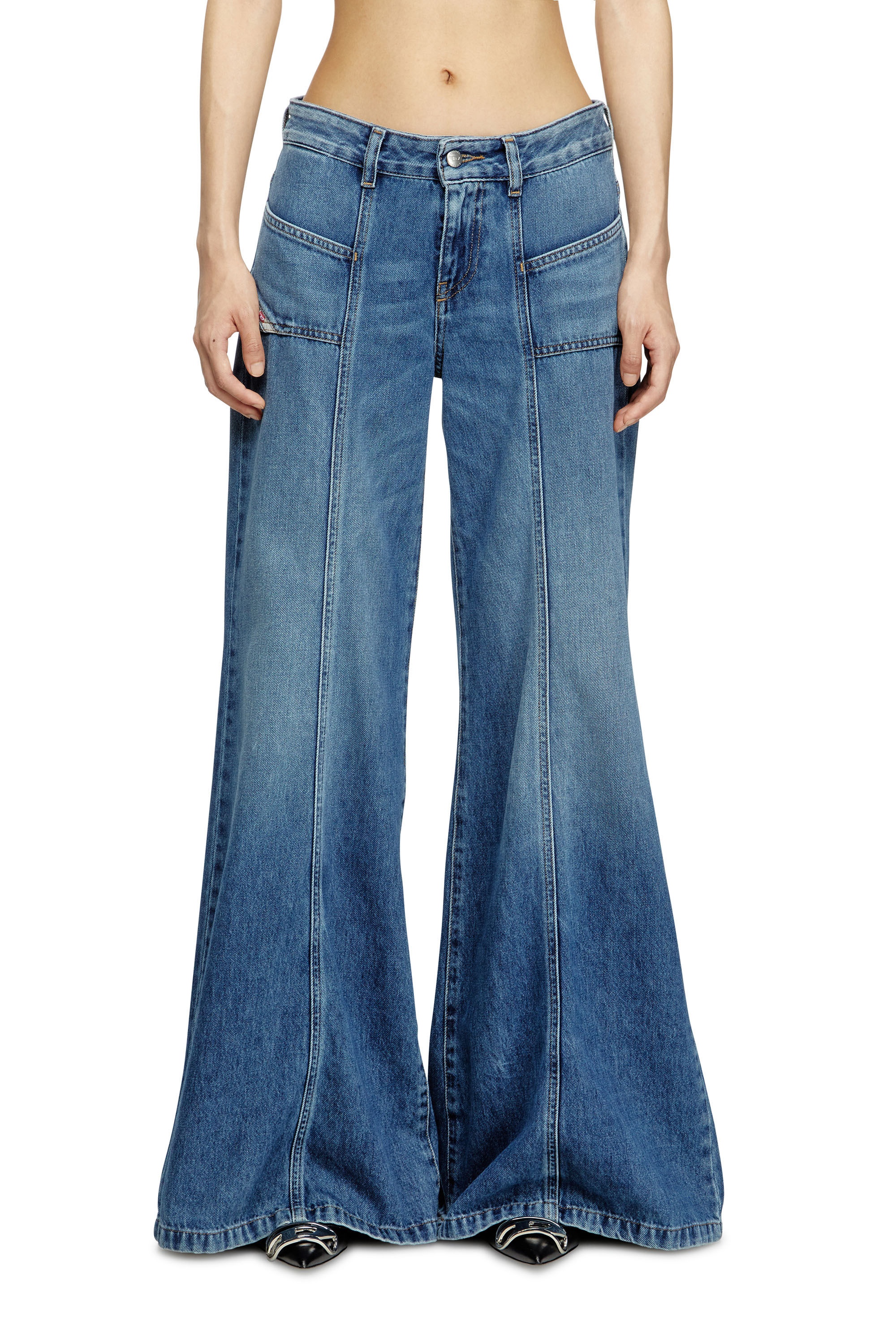 FLARE JEANS D-AKII 09M56 - 3