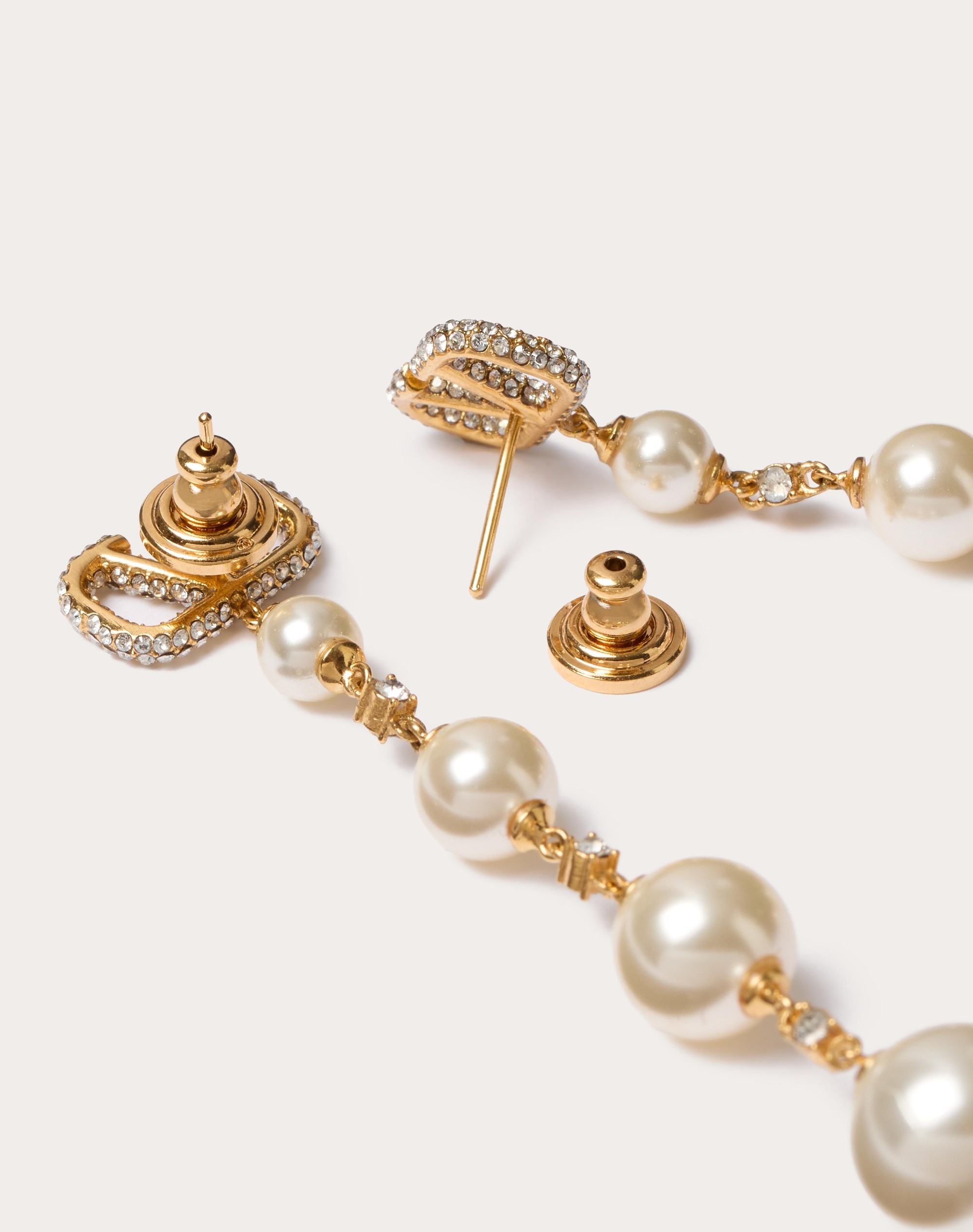 VLOGO SIGNATURE EARRINGS IN METAL, SWAROVSKI®  CRYSTALS AND PEARLS - 4