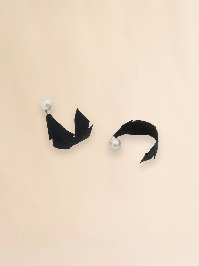 BLACK FABRIC FEATHER EARRINGS - 4