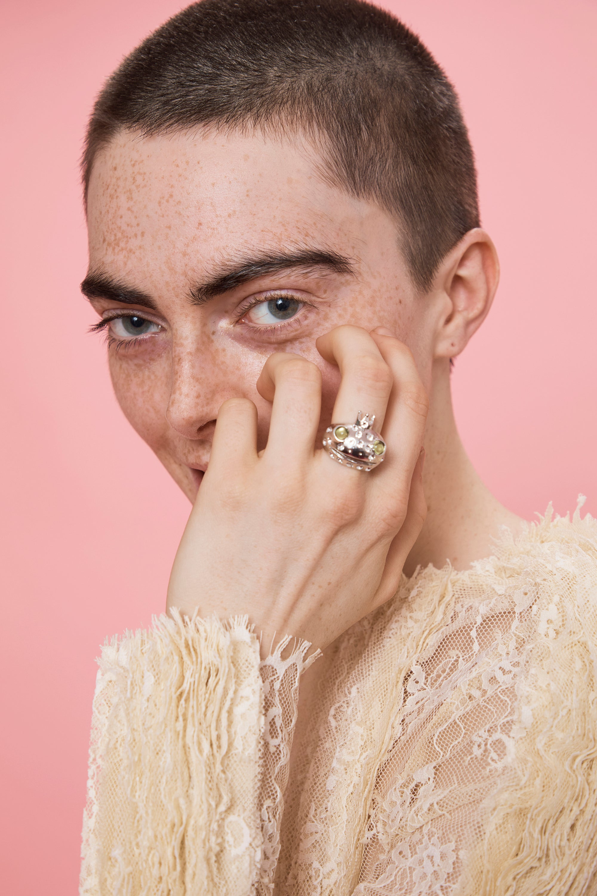 SILVER LIME FRECKLES FROG PRINCE RING - 3