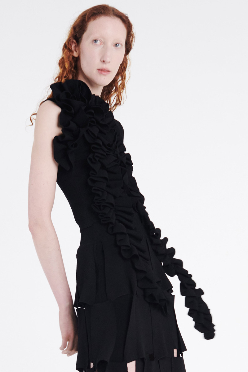 KNITTED FITTED TOP WITH RUFFLE BLACK 5