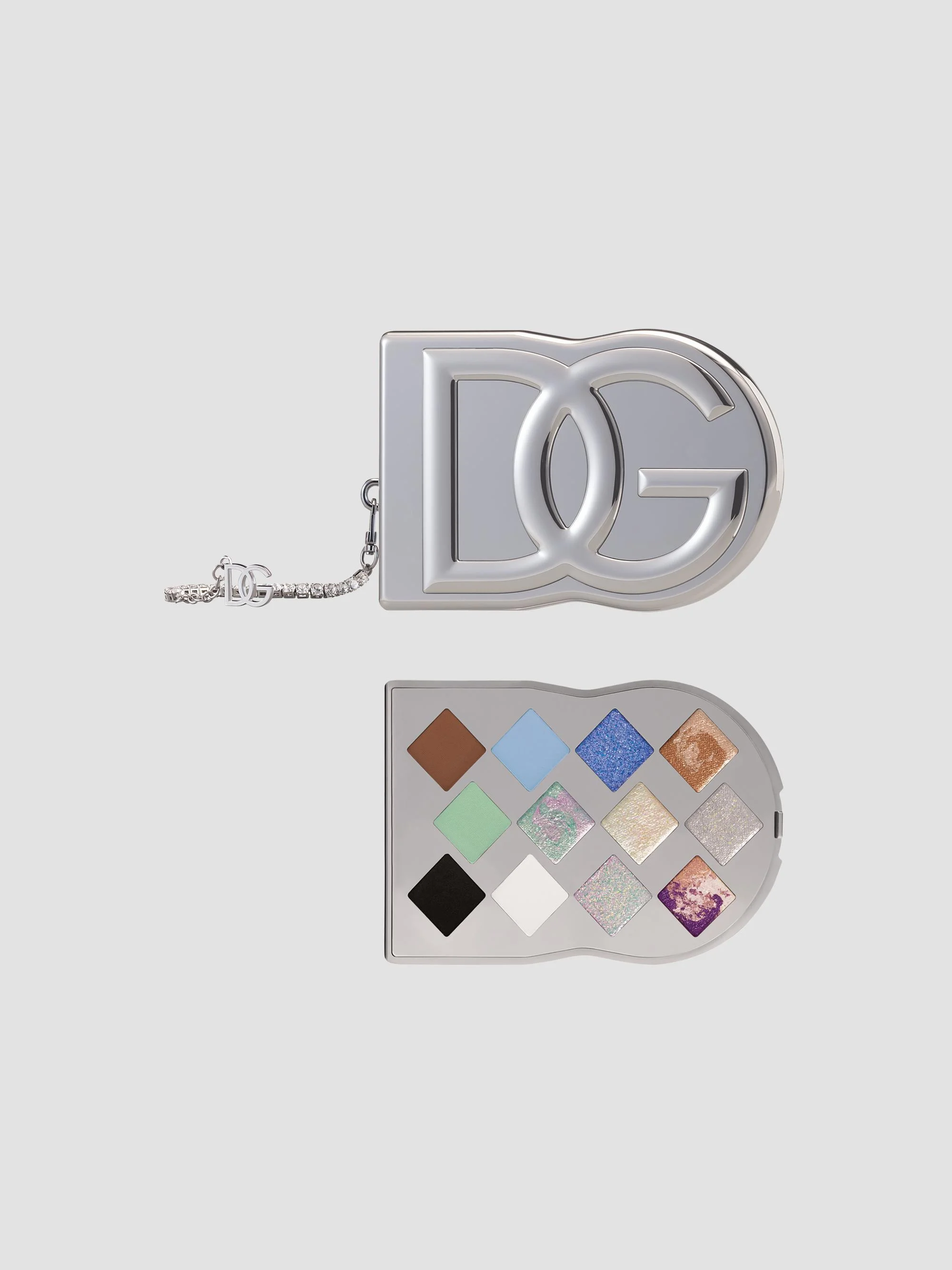 Eye Dare You! Beyond Multi-Finish Eyeshadow & Highlighter Palette - 1