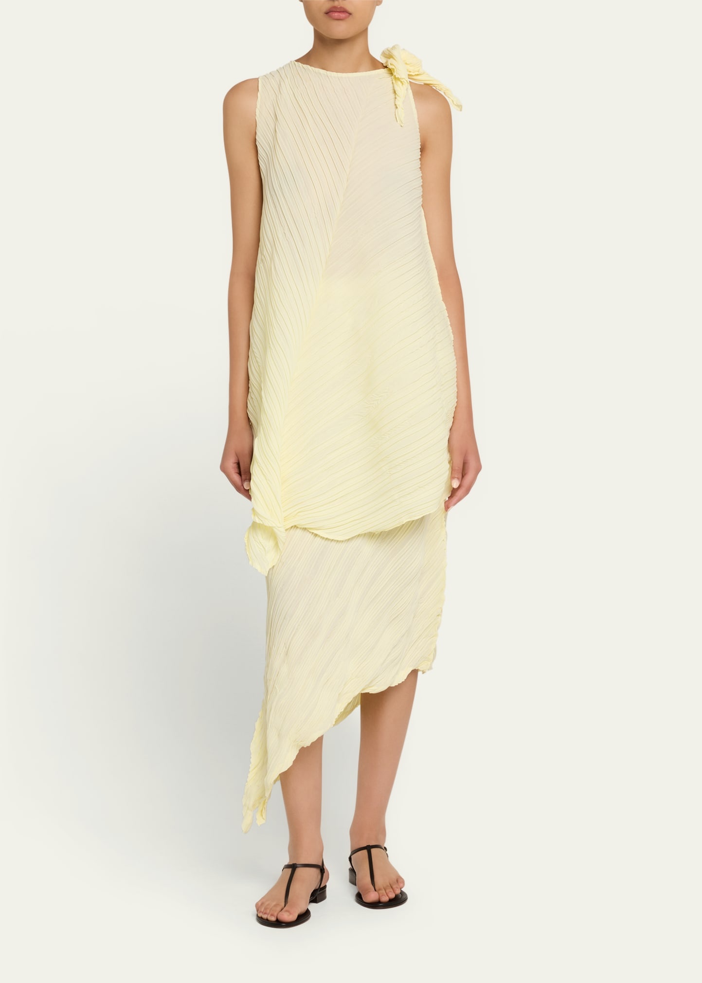 Wrinkled And Twisted Short Dress - 2