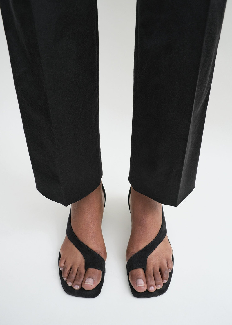 Totême Suede heeled thong sandals black outlook