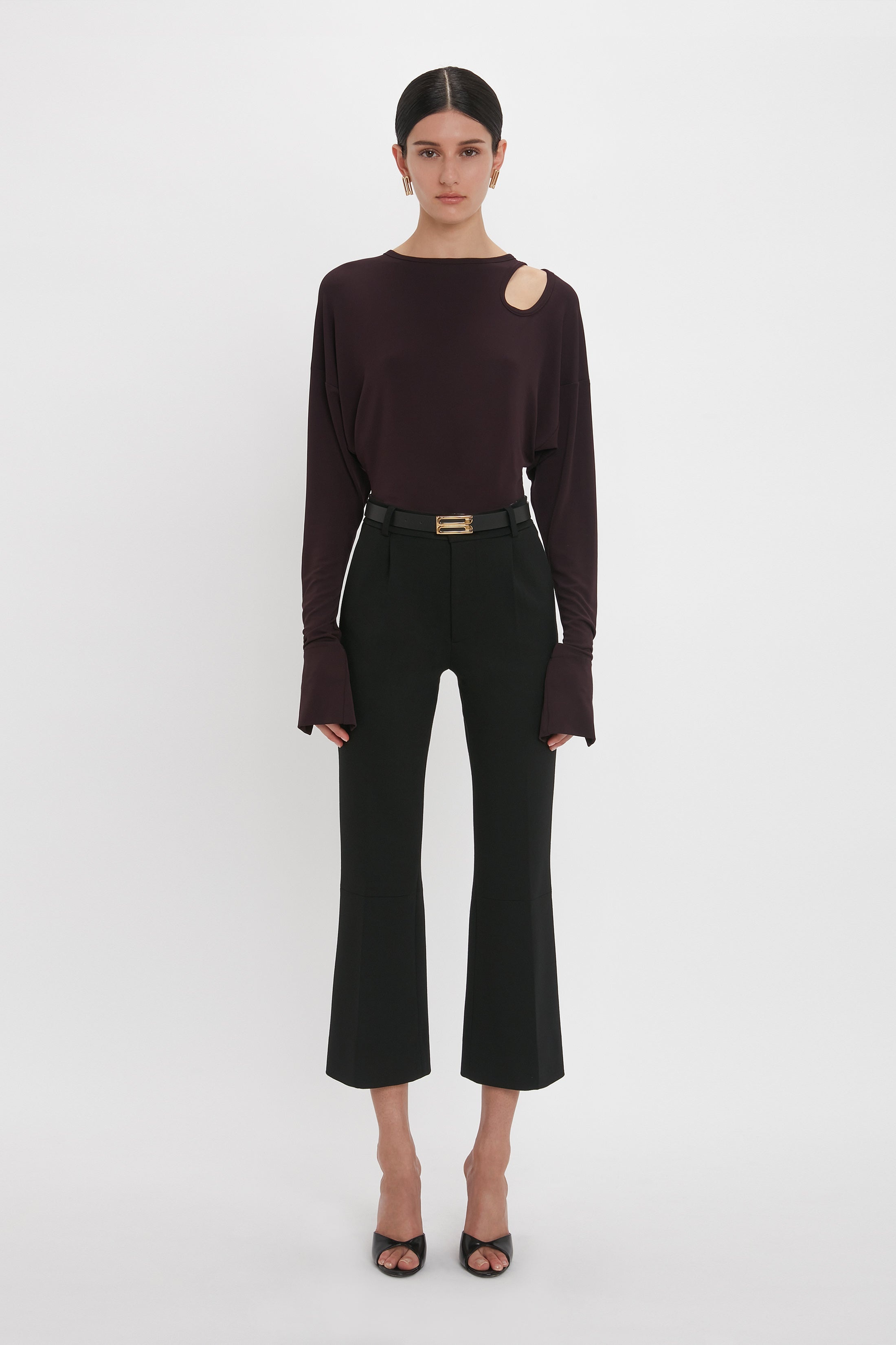 Cropped Kick Trouser In Black - 2