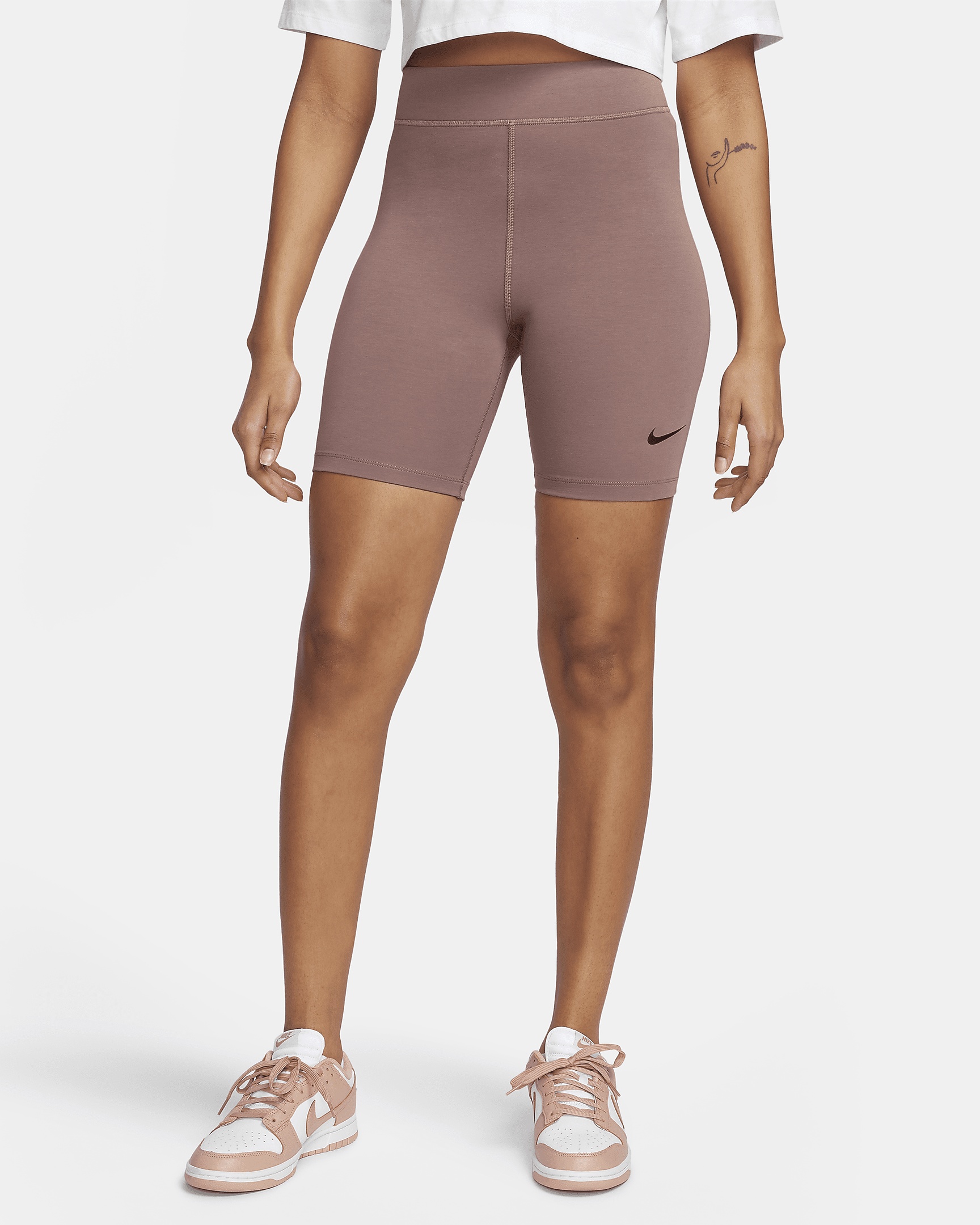 Nike Sportswear Classic Women's High-Waisted 8" Biker Shorts - 1