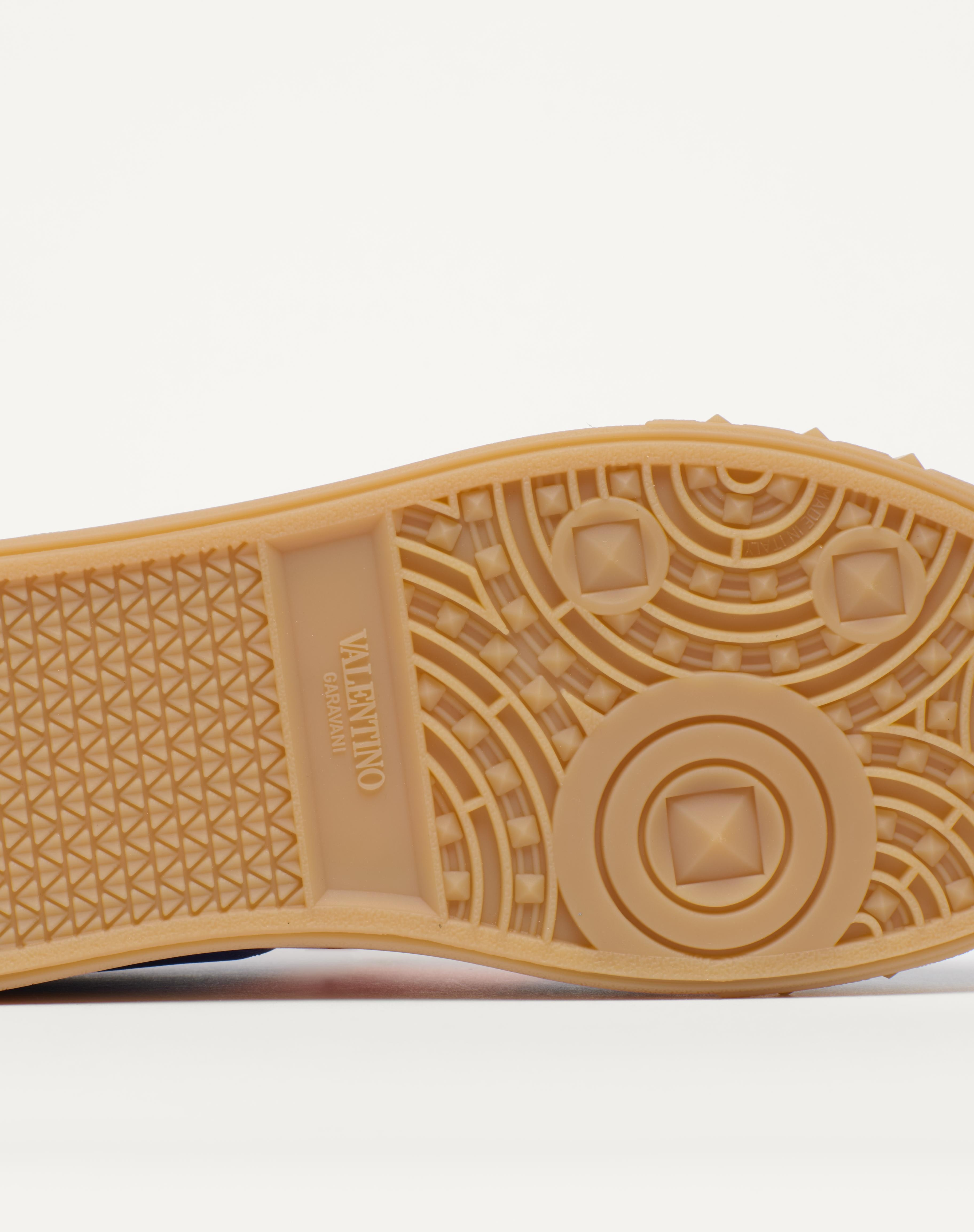 UPVILLAGE LOW TOP SNEAKER IN CRUST LEATHER AND NYLON - 5