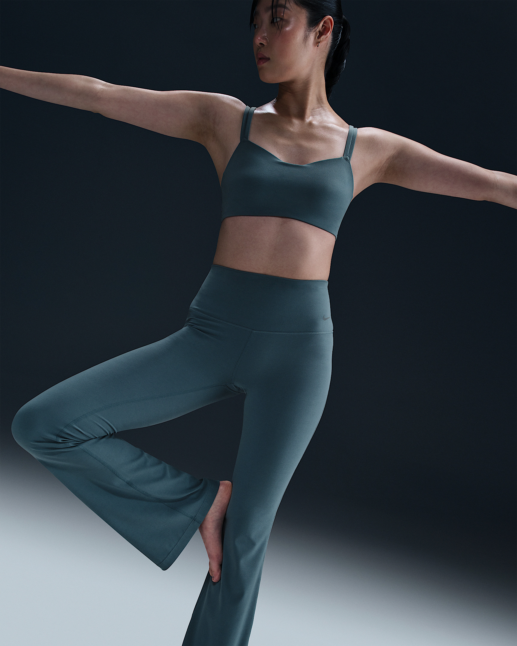 Nike Zenvy Women's High-Waisted Flared Leggings - 5