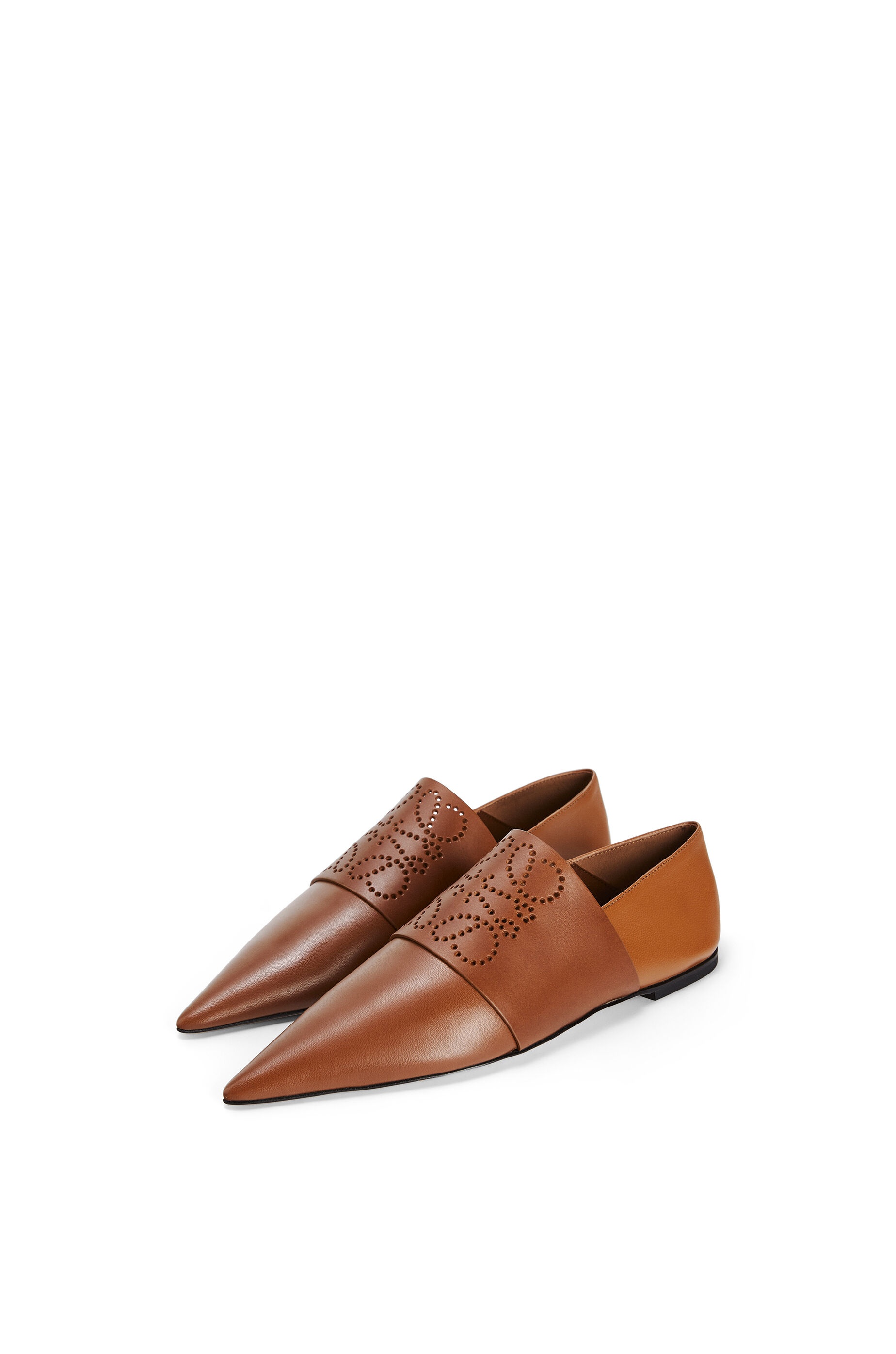 Perforated anagram pointy mule in calf - 2