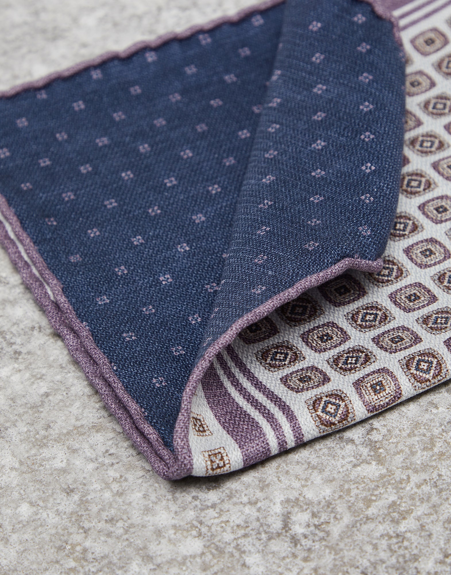 Double face silk pocket square with geometric design - 2