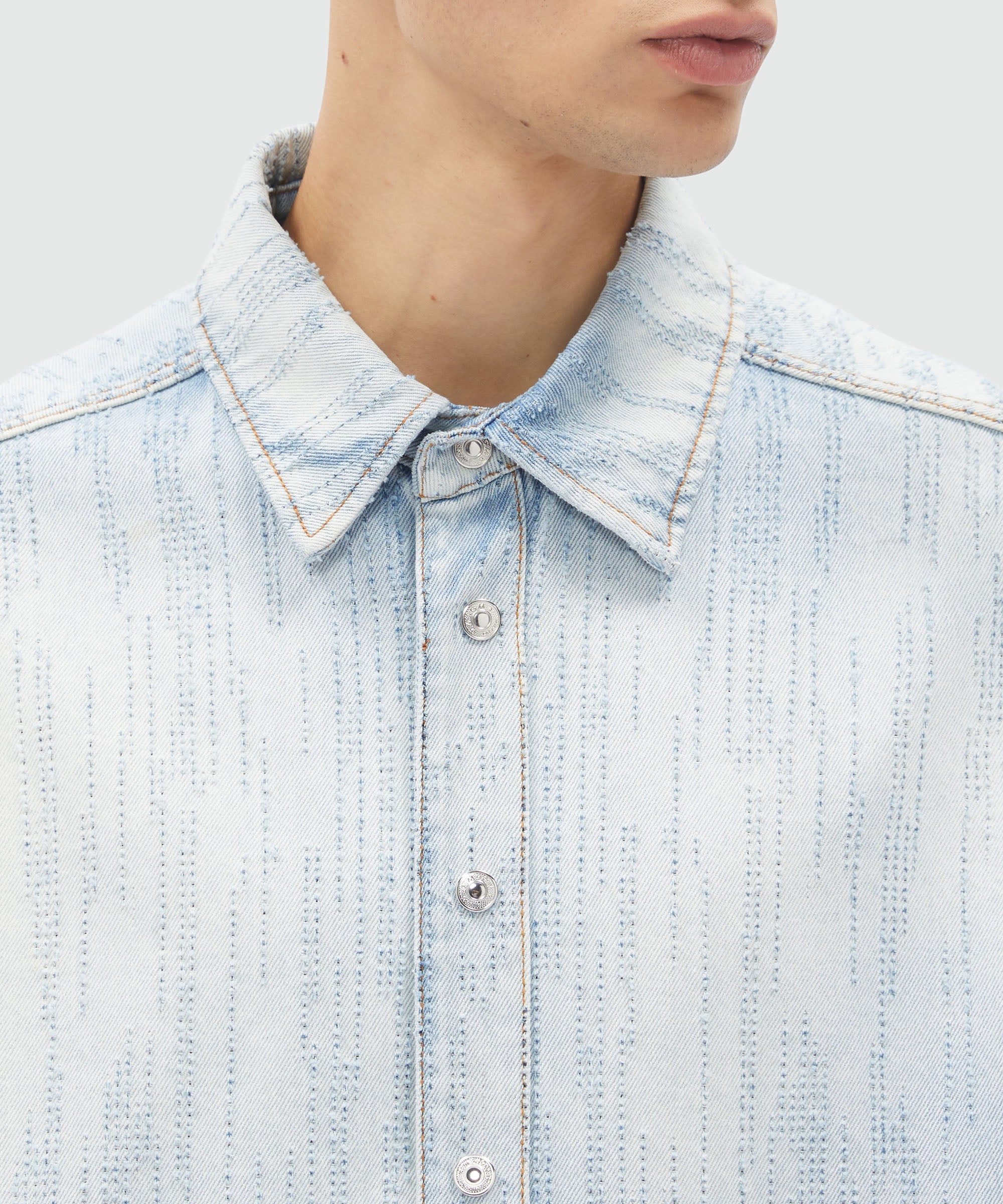 Light denim shirt with destroyed effect - 5