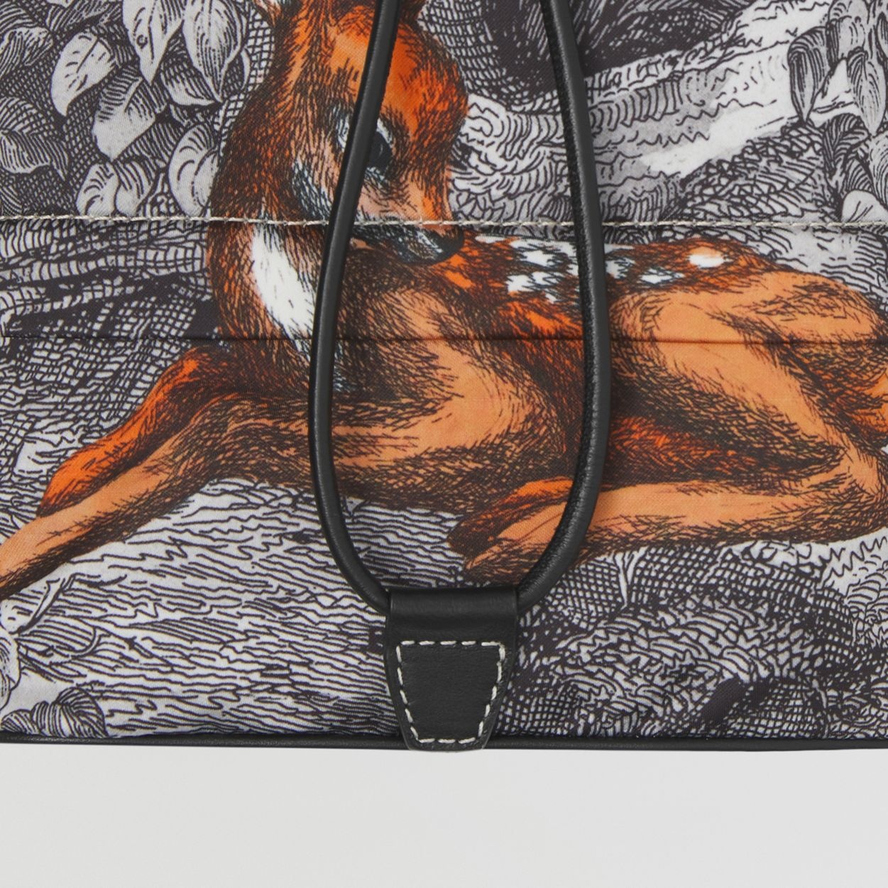 Deer Sketch Print Drawcord Pouch – Online Exclusive - 2