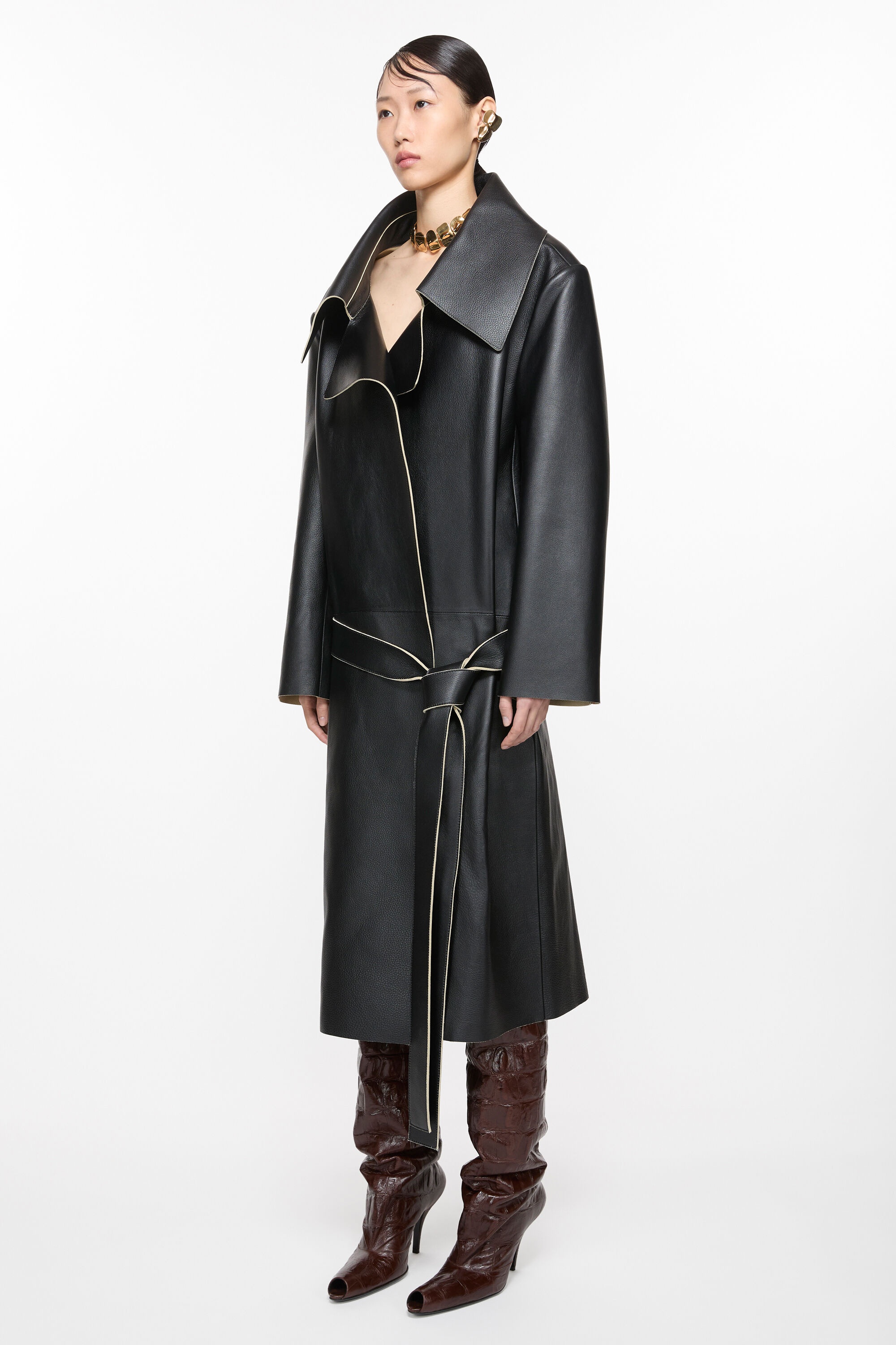 Double-breasted leather coat - Black - 3