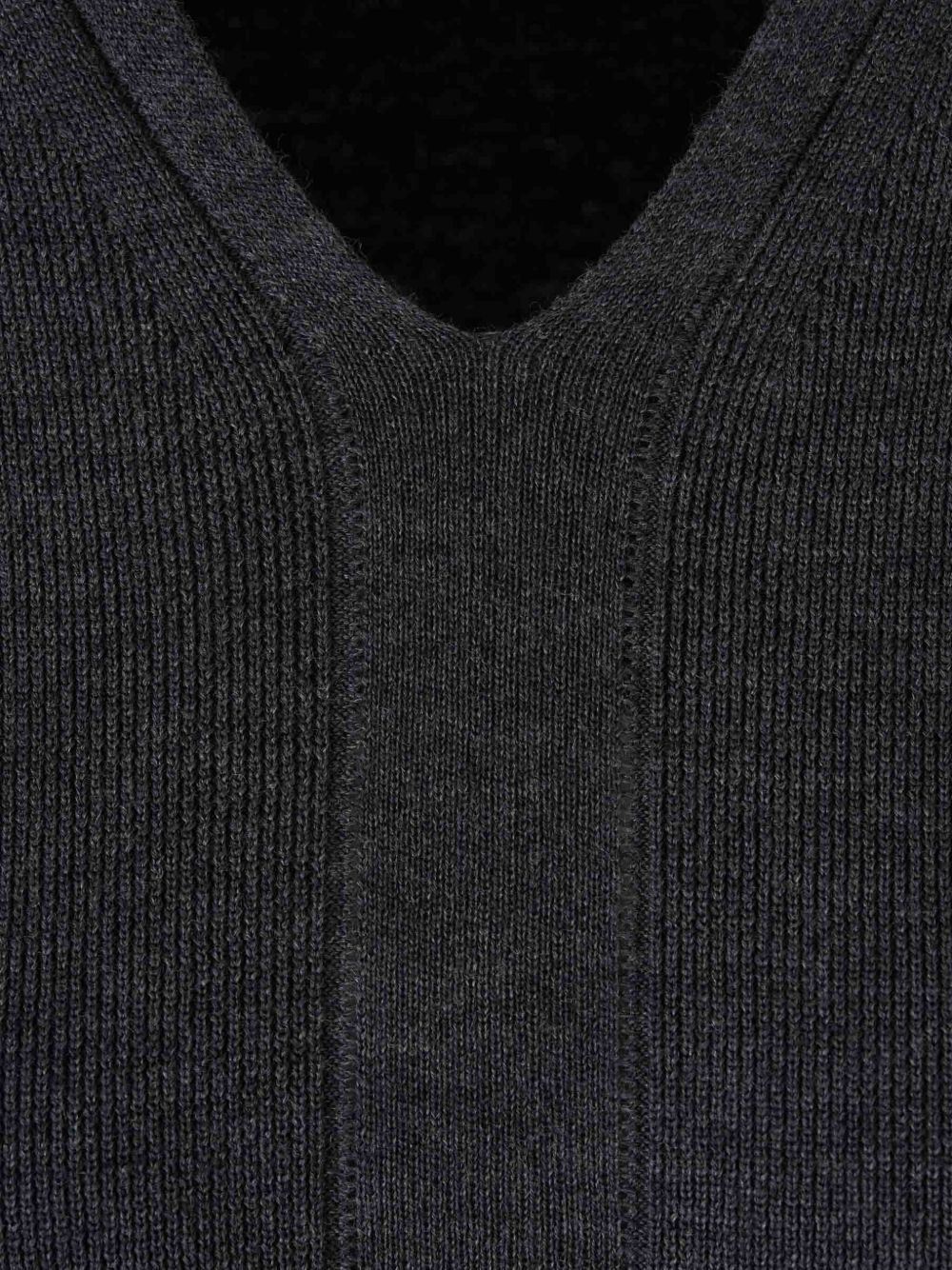 V-neck button-detail sweater - 3