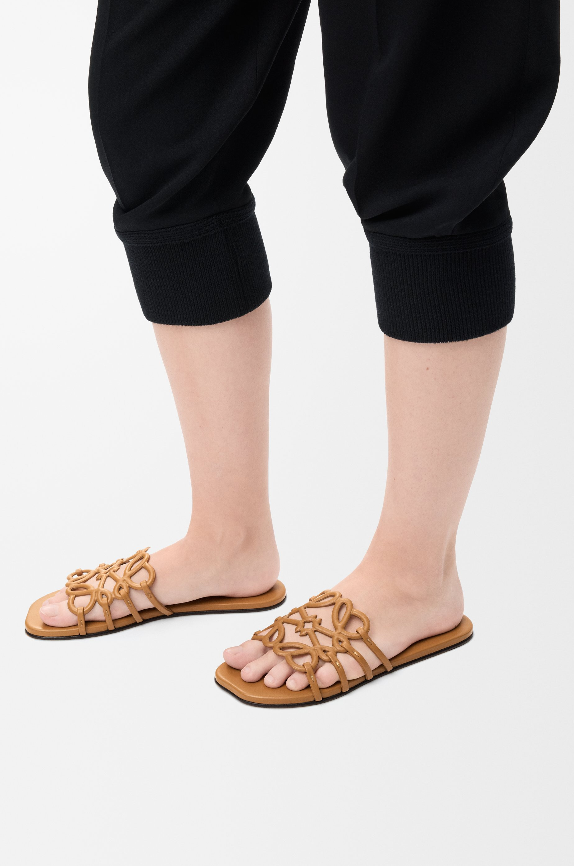 Petal Anagram slide in soft calfskin - 2