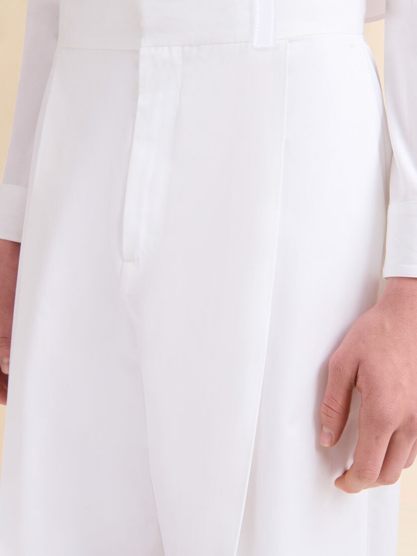 WHITE POPLIN TROUSERS WITH MAXI PLEATS - 4