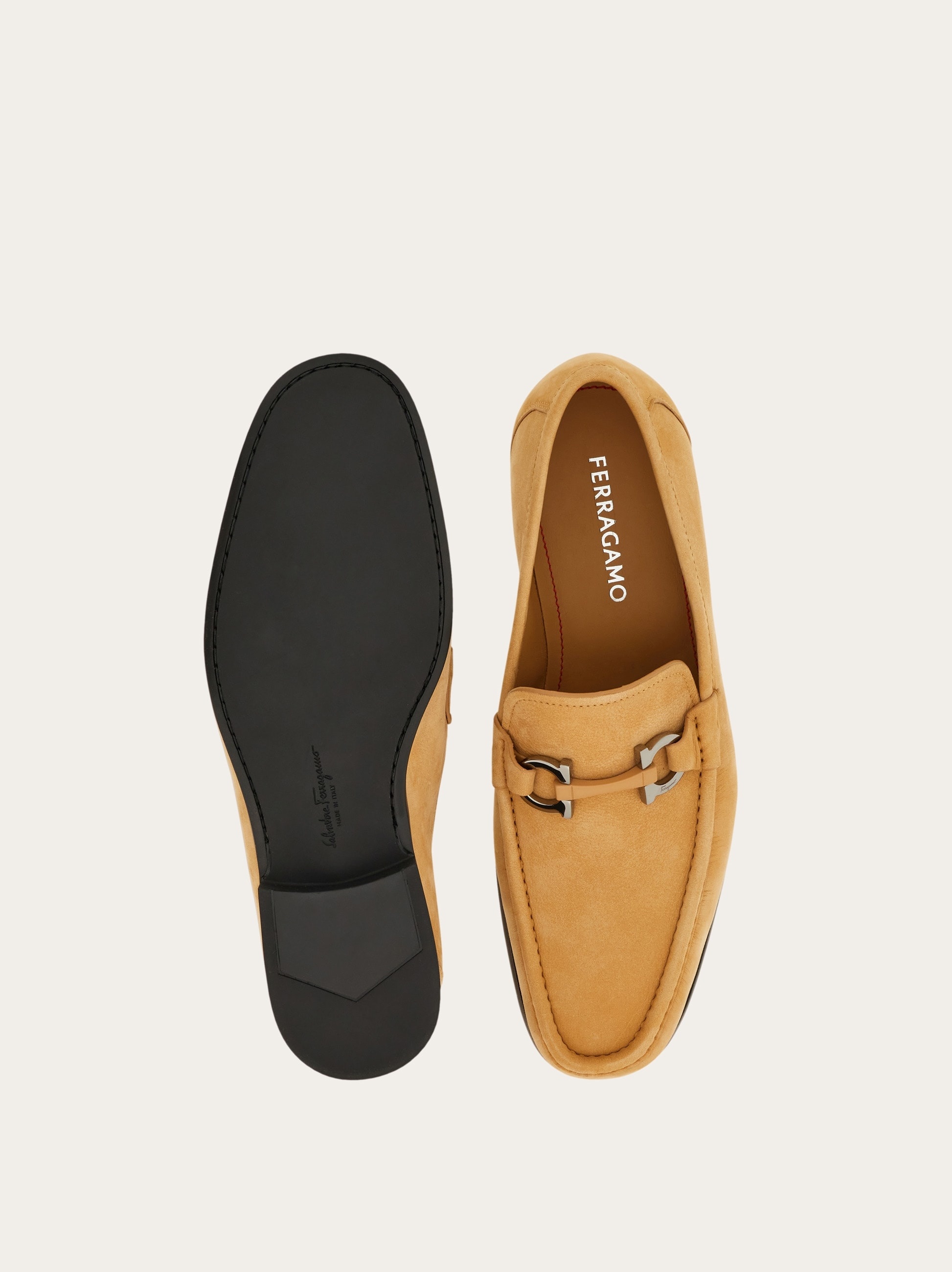 Ferragamoモカシン Moccasin with Gancini reversible ornament - Men | Ferragamo