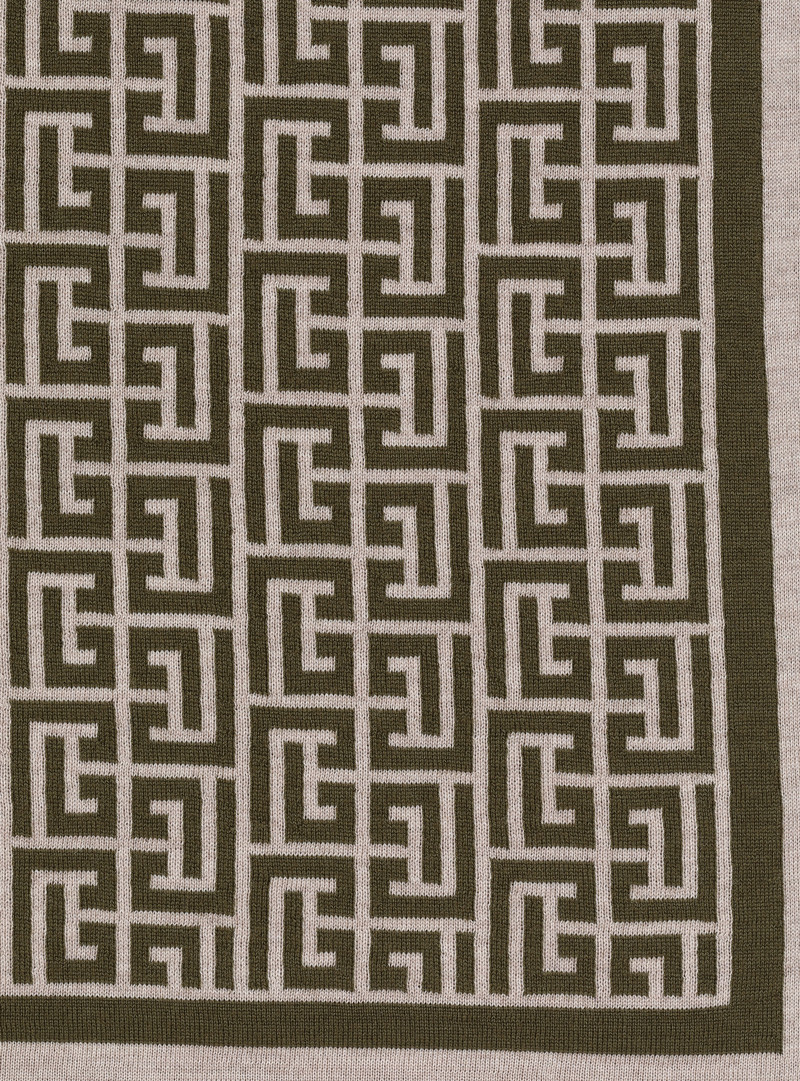 Wool scarf with monogram 3