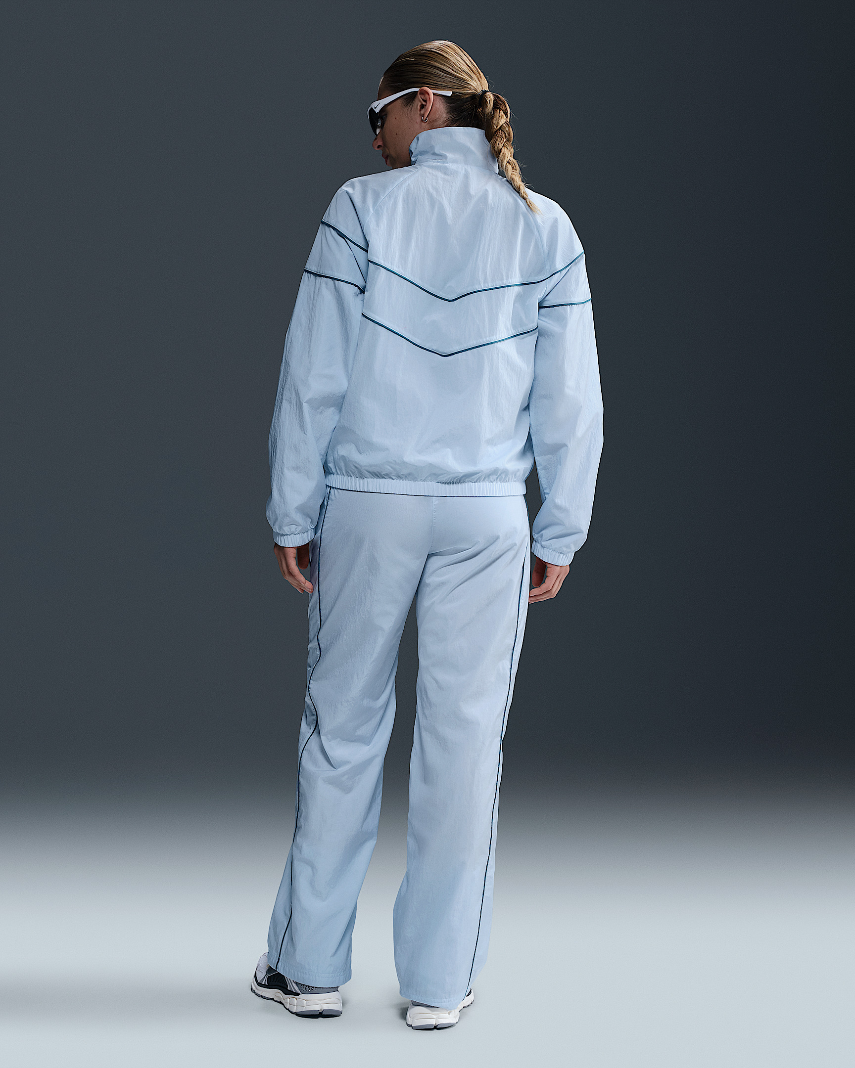 Nike Windrunner Women's Loose UV Woven Full-Zip Jacket - 5