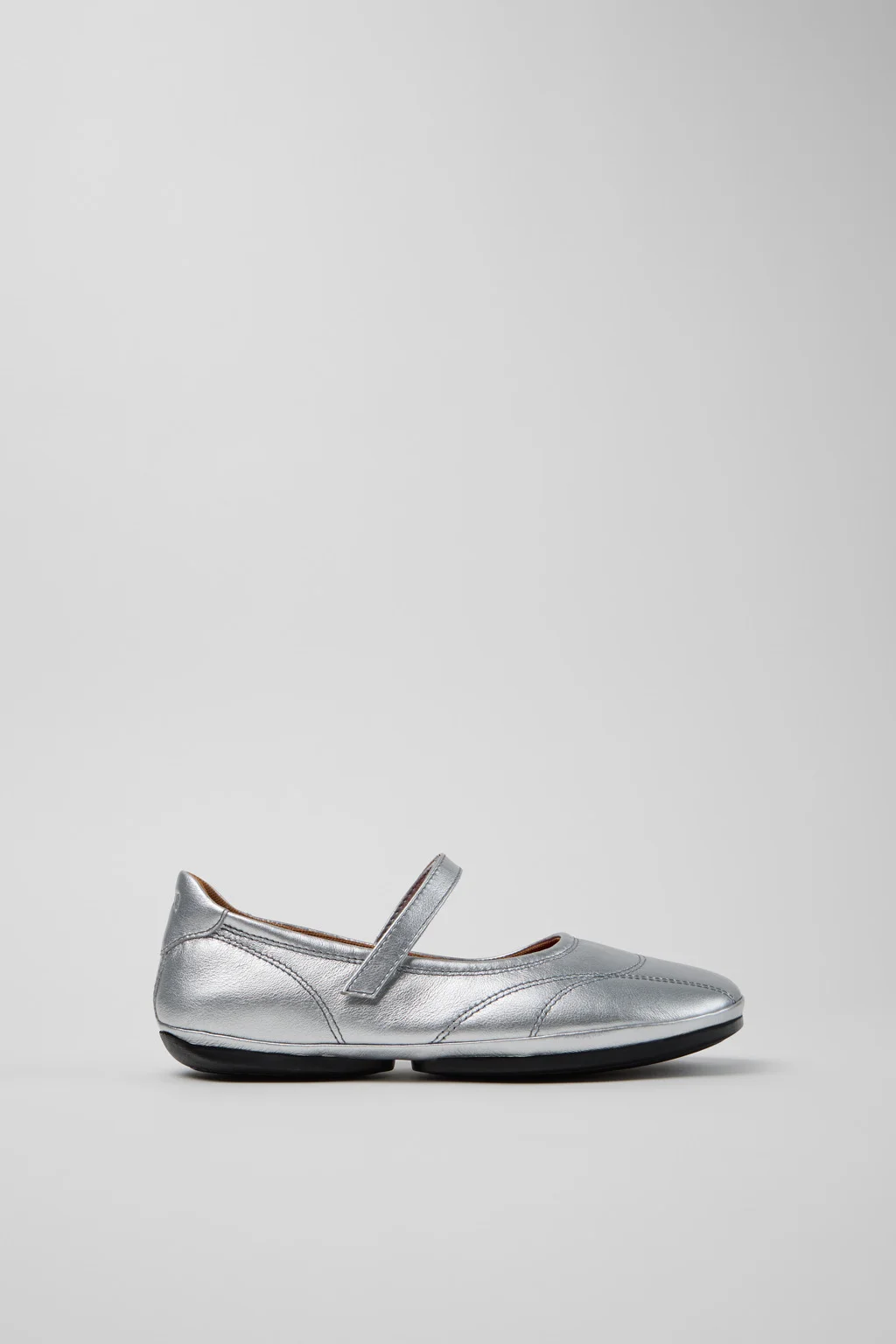 Right Nina Gray Leather Ballerinas for Women. - 1