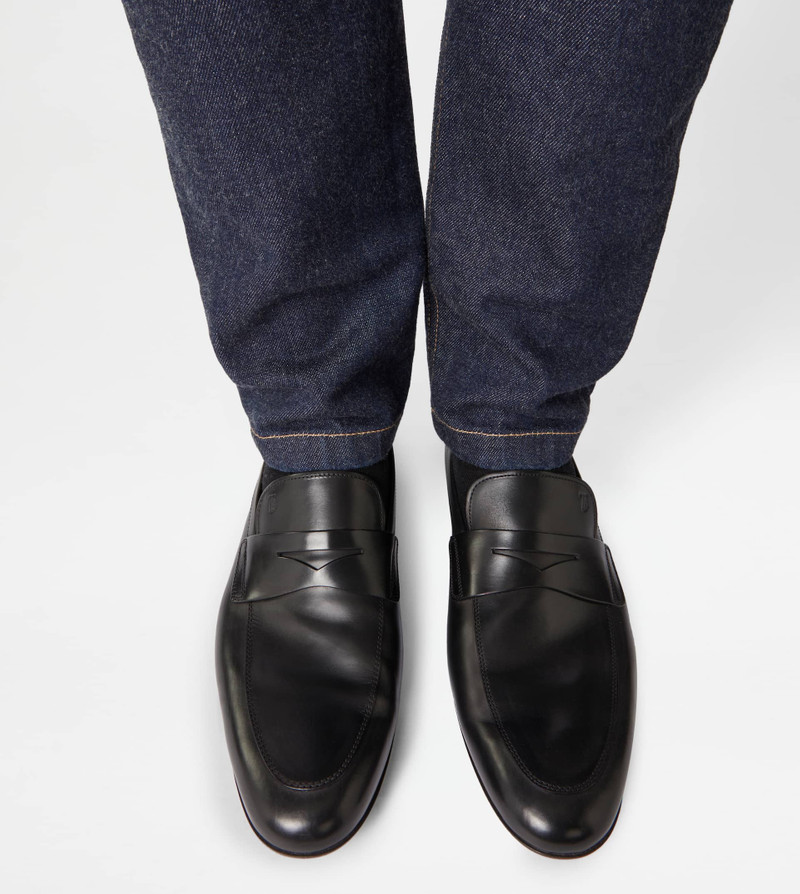 Tod's TOD'S LOAFERS IN LEATHER - BLACK outlook