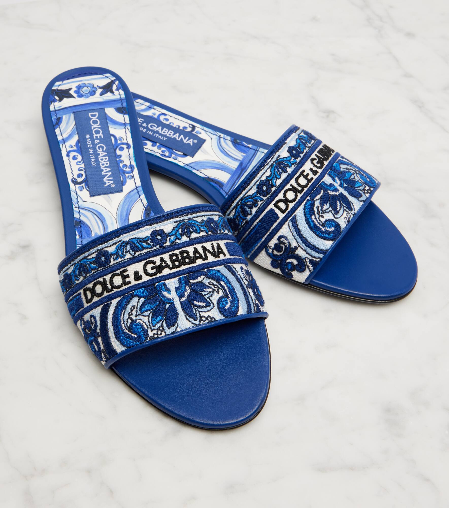 Embroidered slides - 5