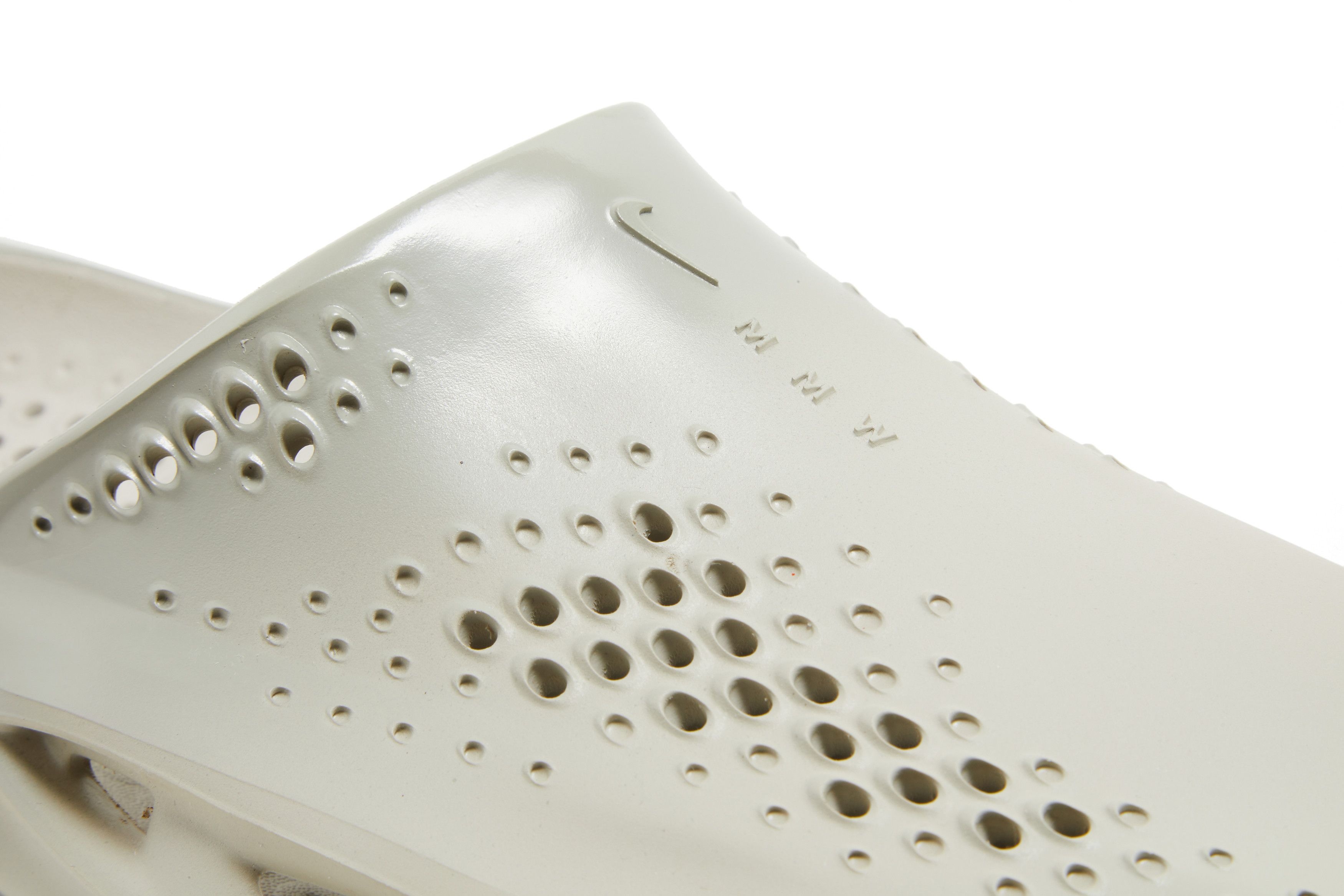 Matthew M. Williams x 005 Slide 'Light Bone' - 9