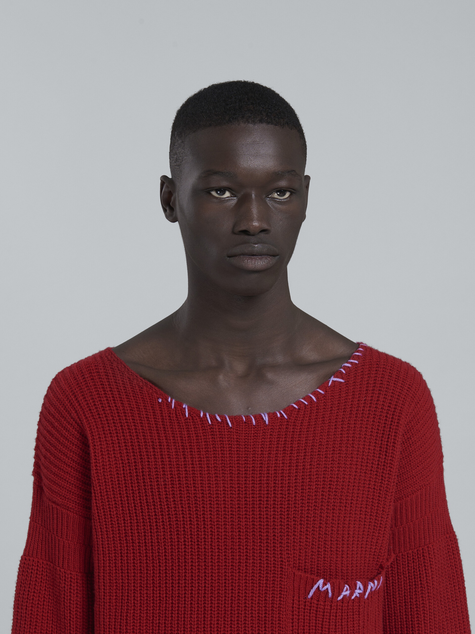 RED SWEATER WITH RAW-EDGE DETAILING - 4