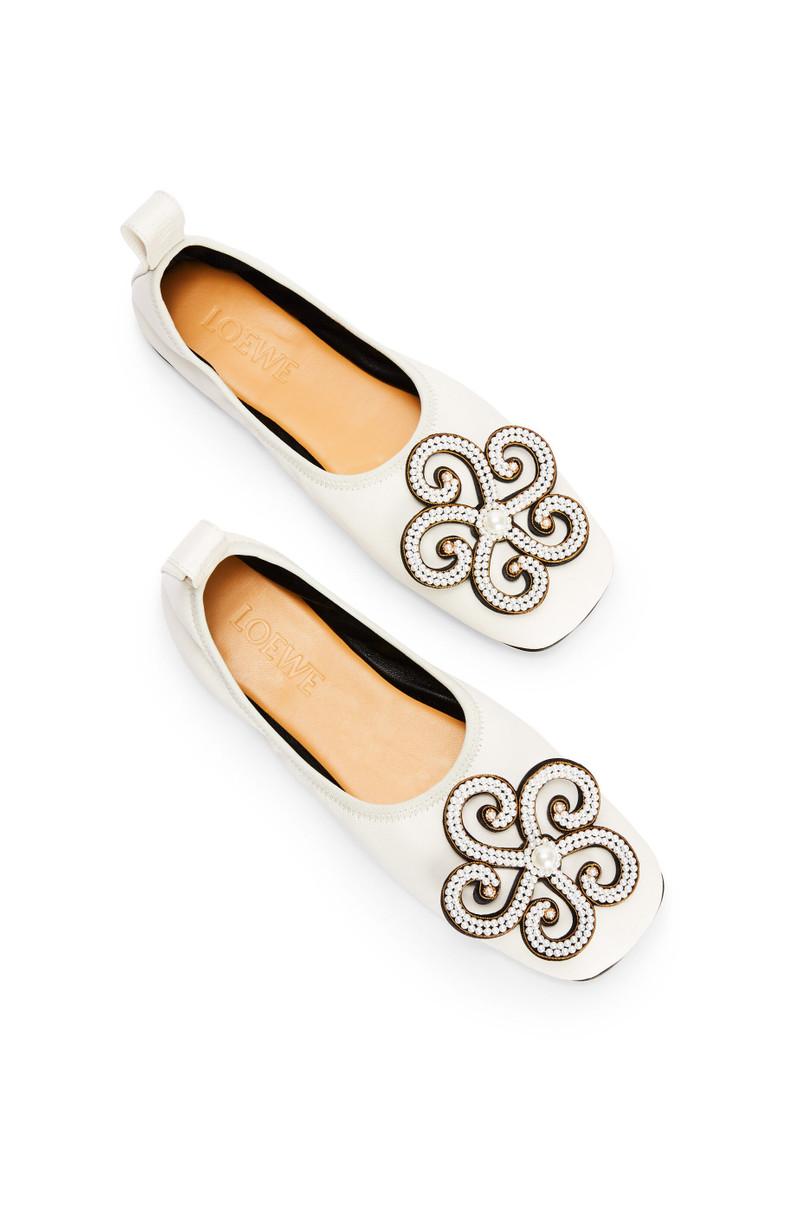 Flower brooch balerina in lambskin 3