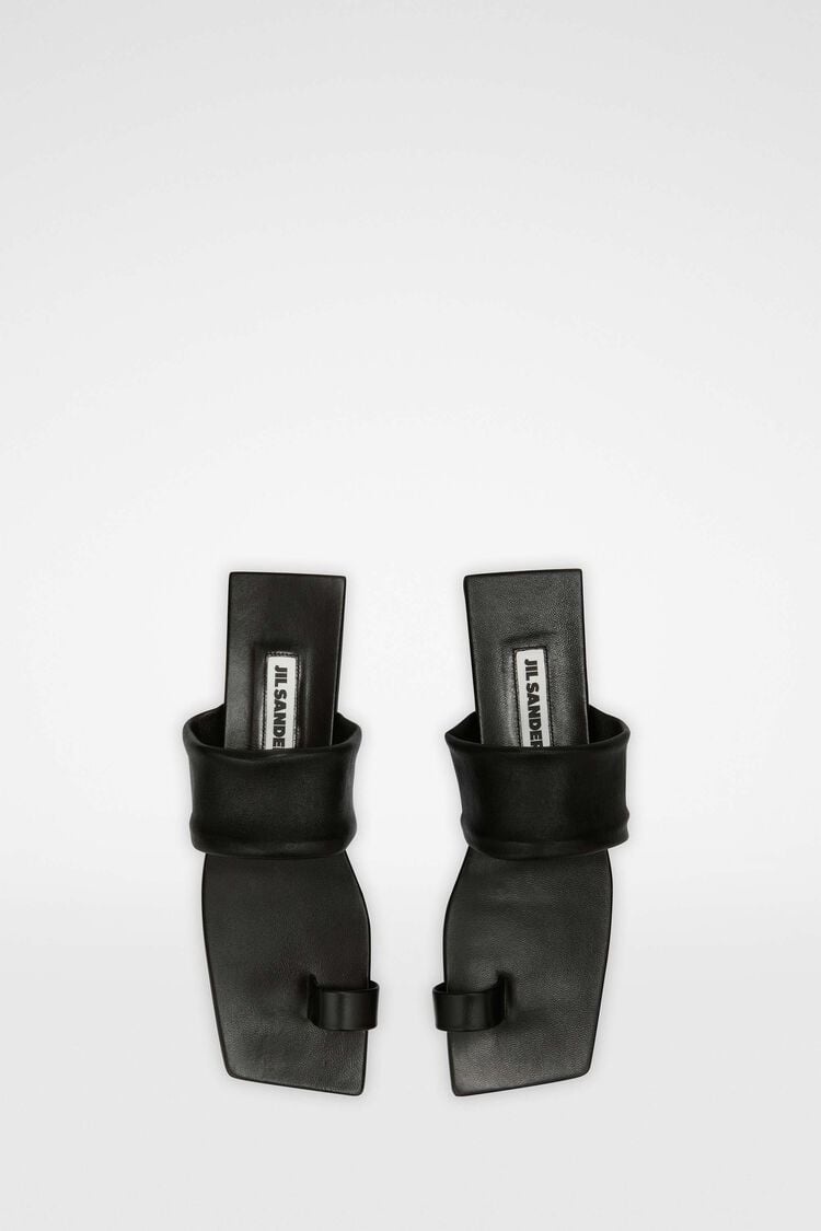 Flat Sandals - 5